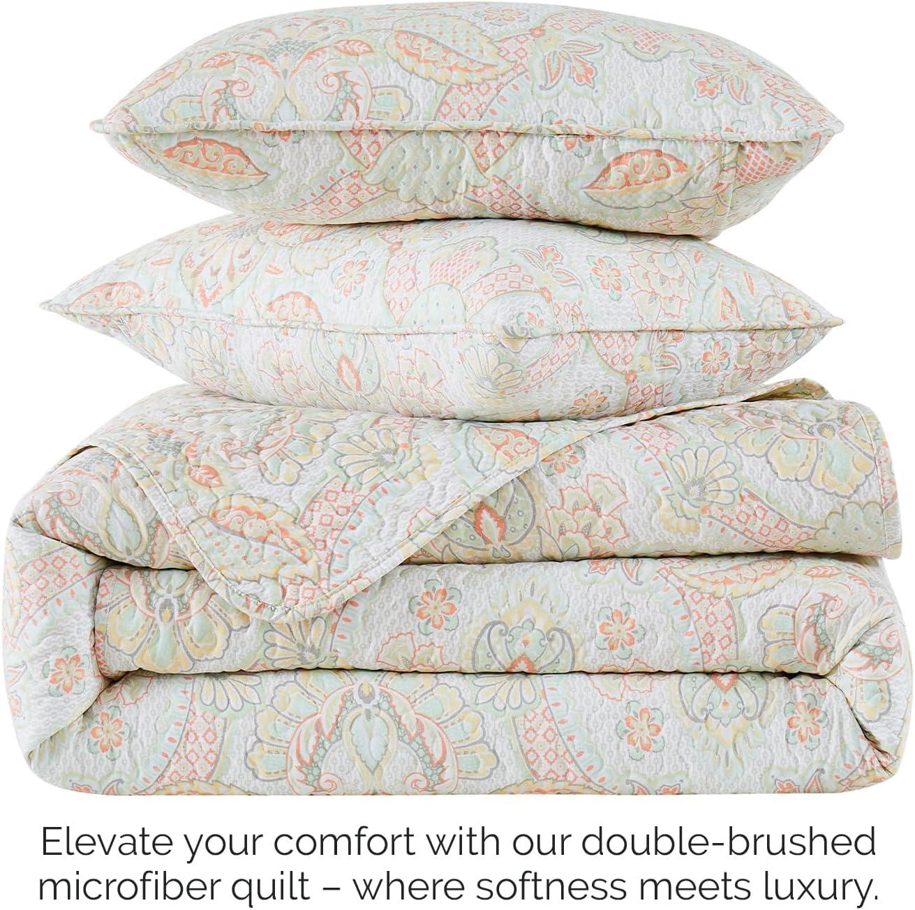 Full Multicolor Microfiber Reversible Quilt Set with Shams