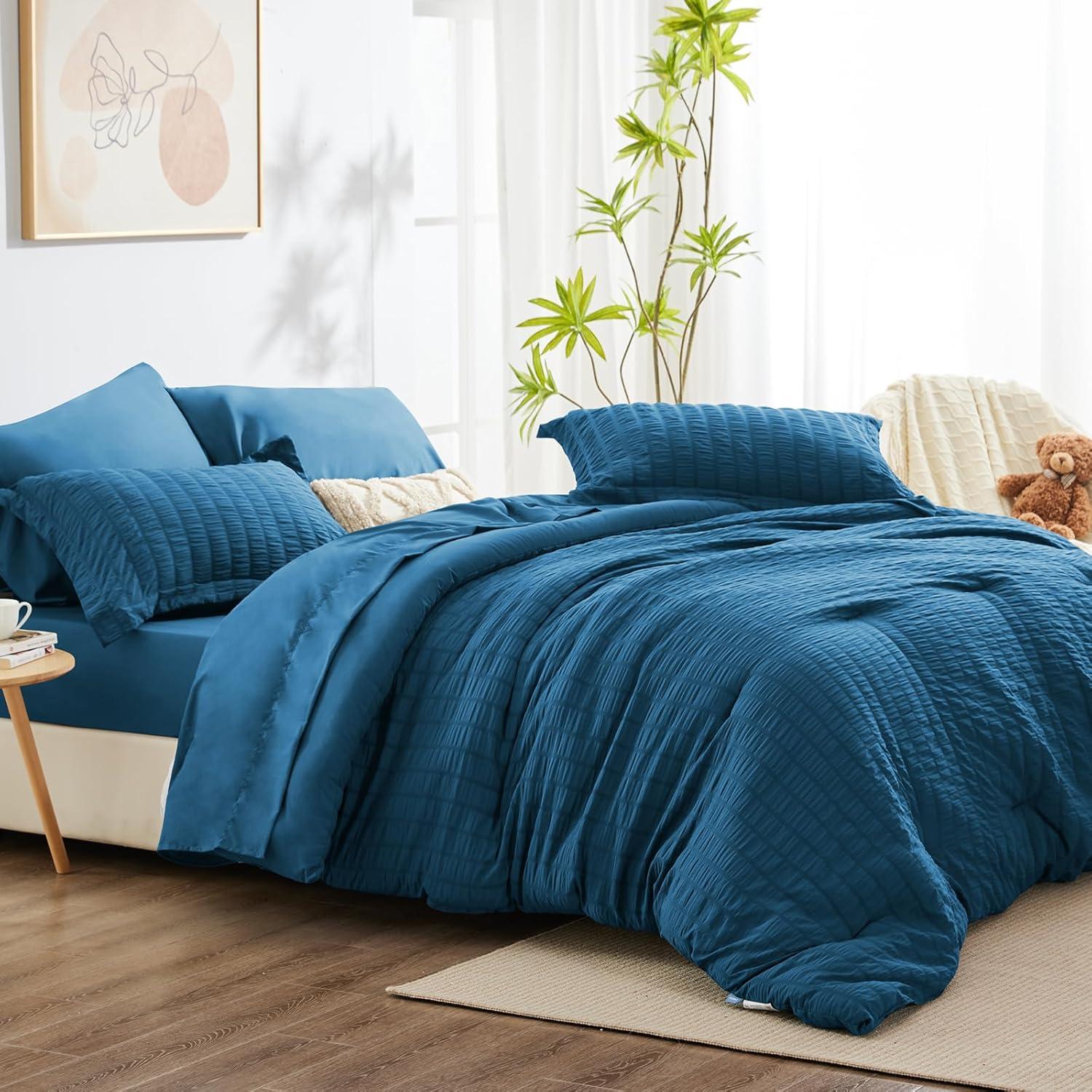 Teal King Microfiber Seersucker 7-Piece Bed in a Bag Set