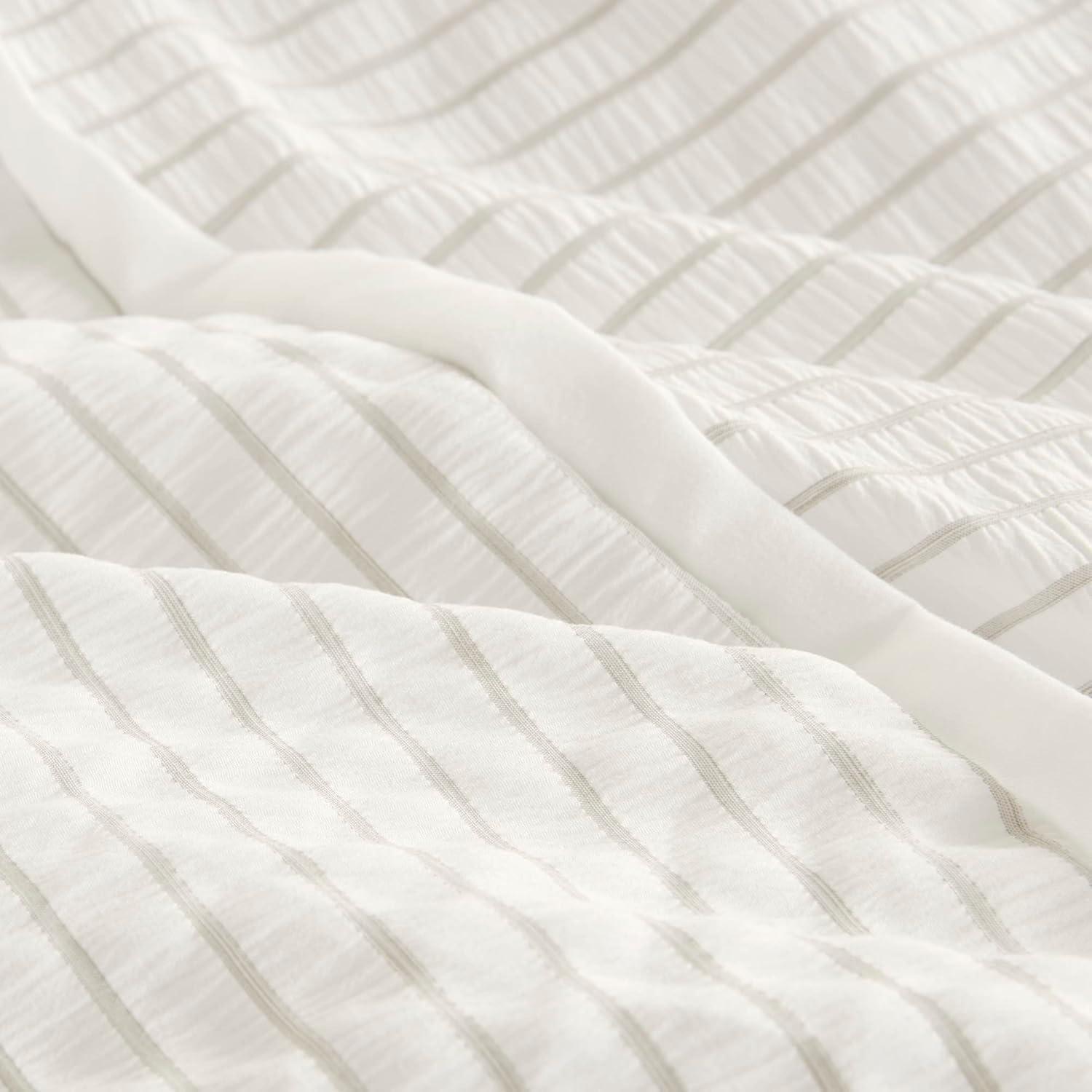 Beautyrest Apollo 3 Piece Striped Seersucker Oversized Comforter Set