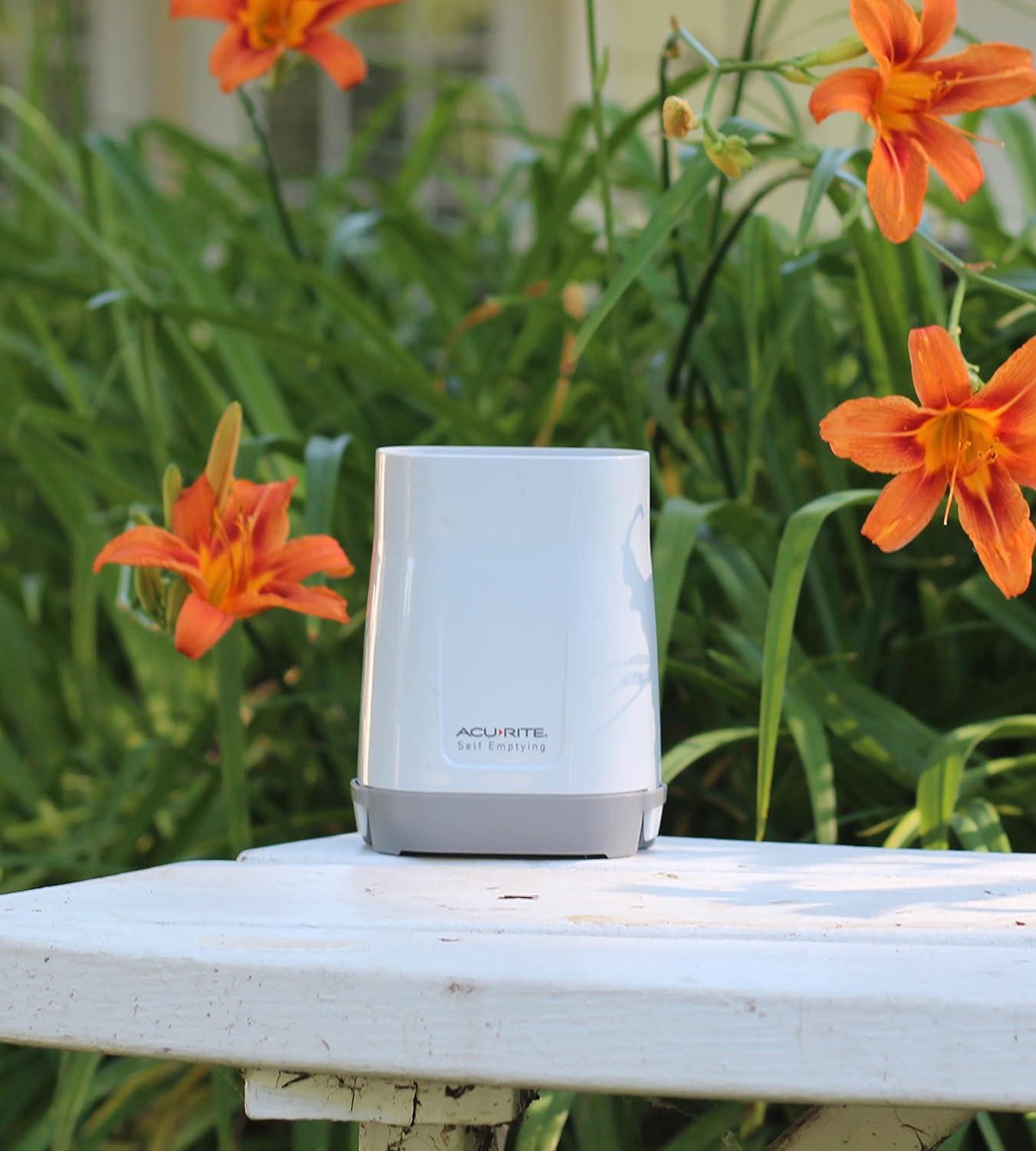 AcuRite AcuRite Wireless Self-Emptying Rain Gauge with Indoor Digital Display (02446)