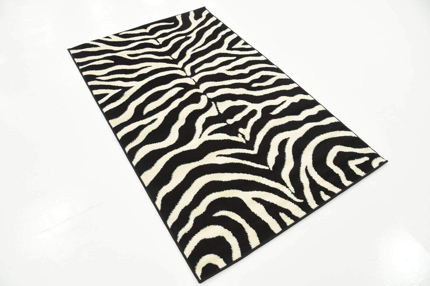 Unique Loom Wildlife Collection Area Rug - Okapi (3' 3" x 5' 3" Rectangle Black/Cream)