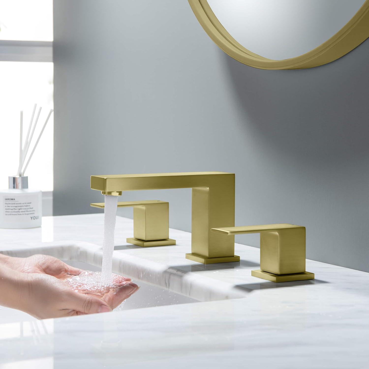 Cube Widespread Faucet 2-handle Bathroom Faucet with Drain Assembly