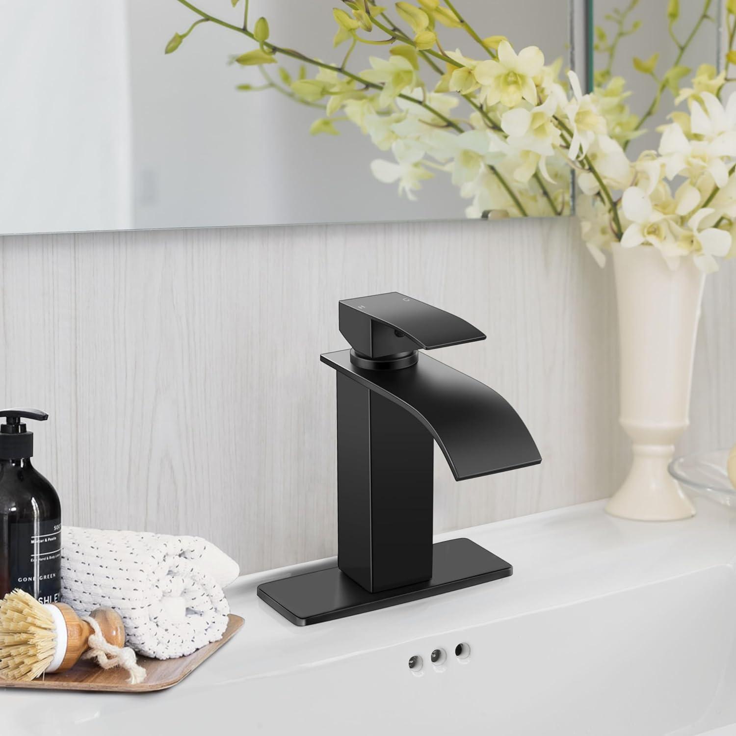 Single-Hole Single-handle Bathroom Faucet