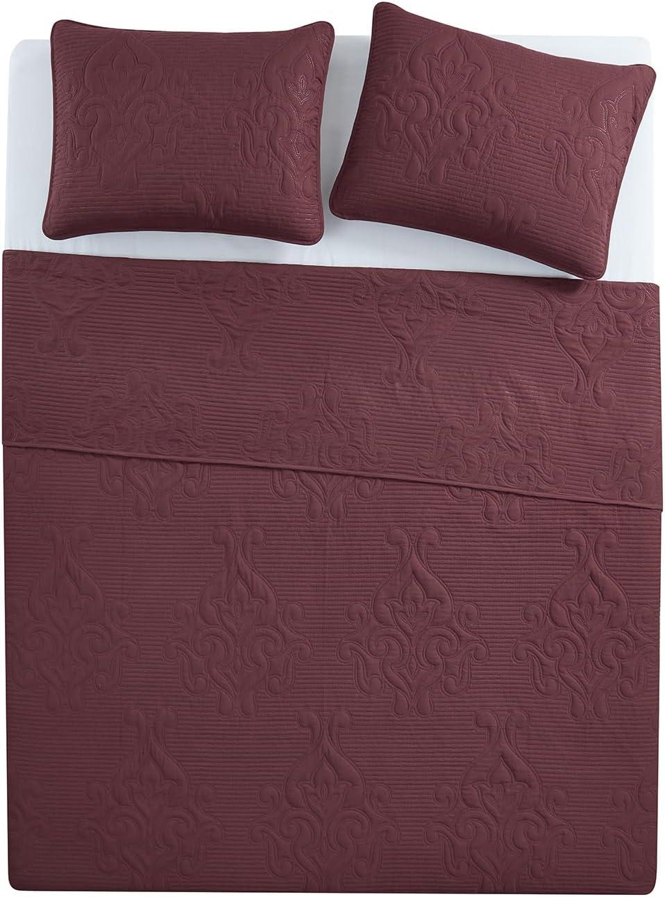 VCNY Solomun 3-Piece Pinsonic Damask Microfiber Quilt Set