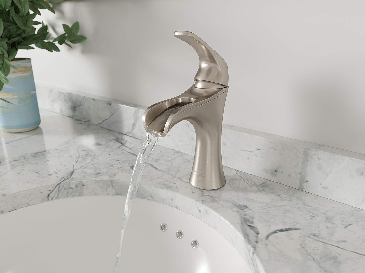 Jaida Centerset Single hole Bathroom Faucet with Drain Assembly