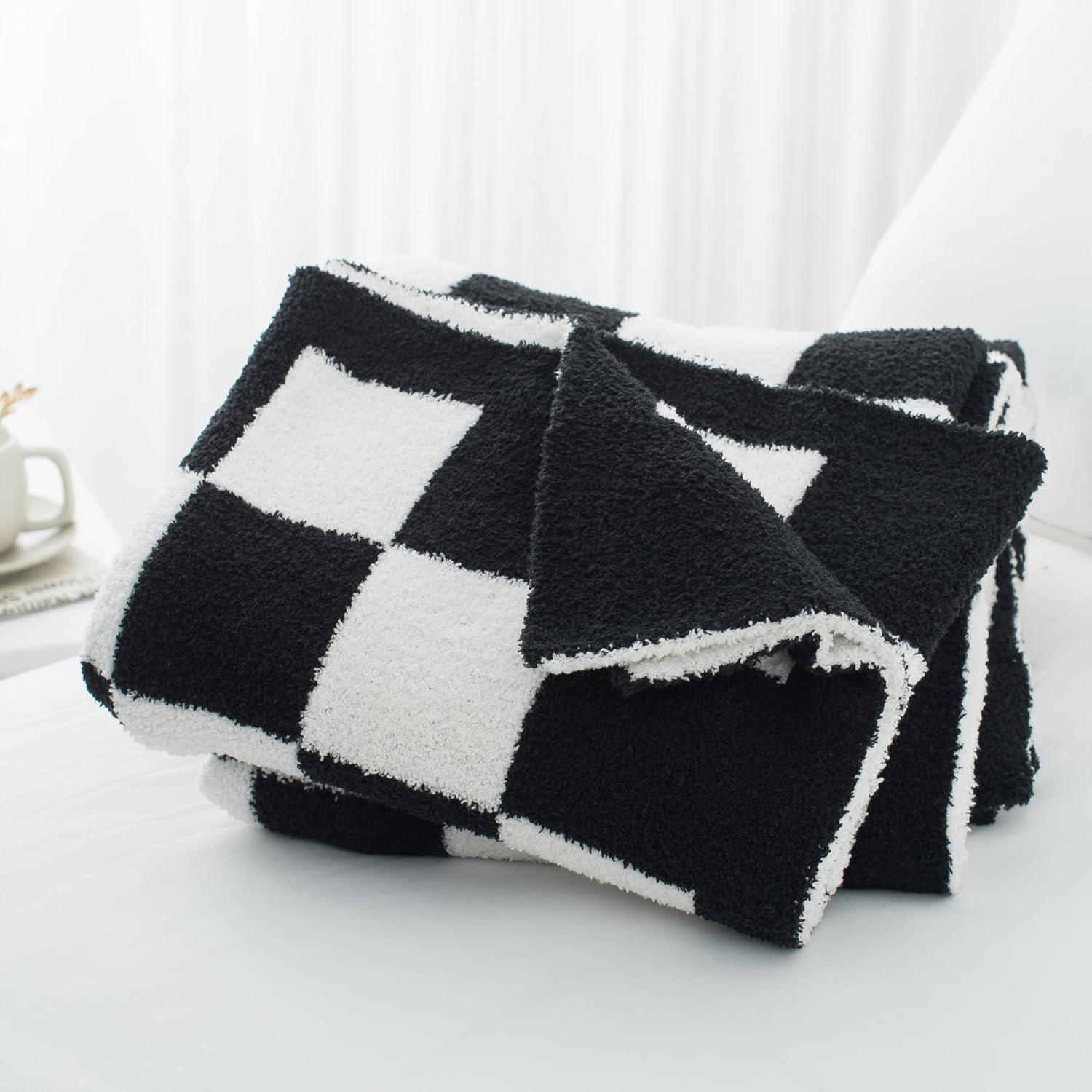 Carriediosa Soft Checker Throw Blanket 50" x 60", Fuzzy Checkerboard Pattern Knitted Fluffy Throws for Couch Bed, Black