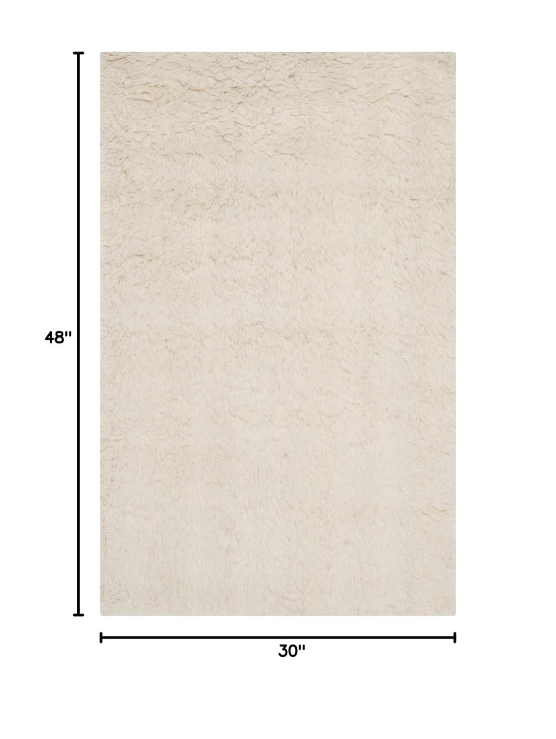 SAFAVIEH Flokati Gisselle Solid Wool Area Rug, Ivory, 2'6" x 4'