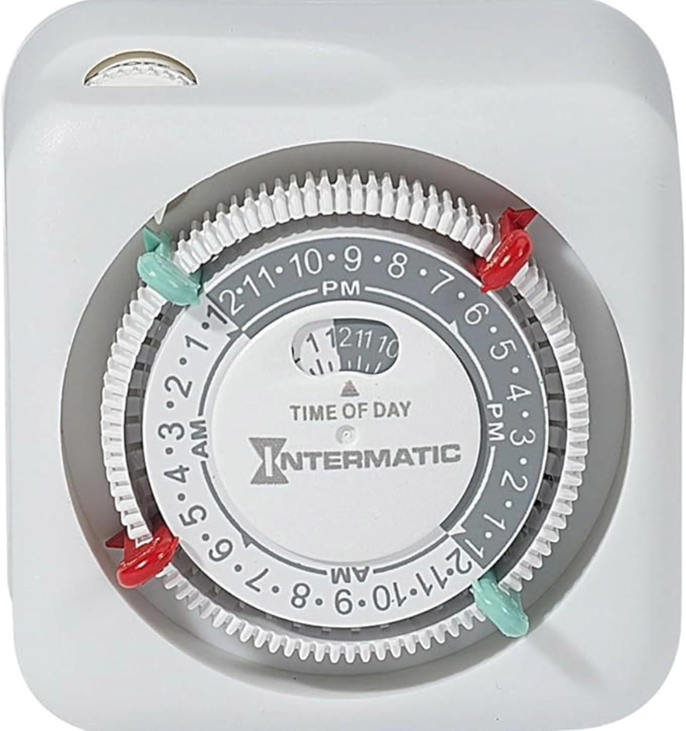 Intermatic White Analog Indoor Lamp and Appliance Timer