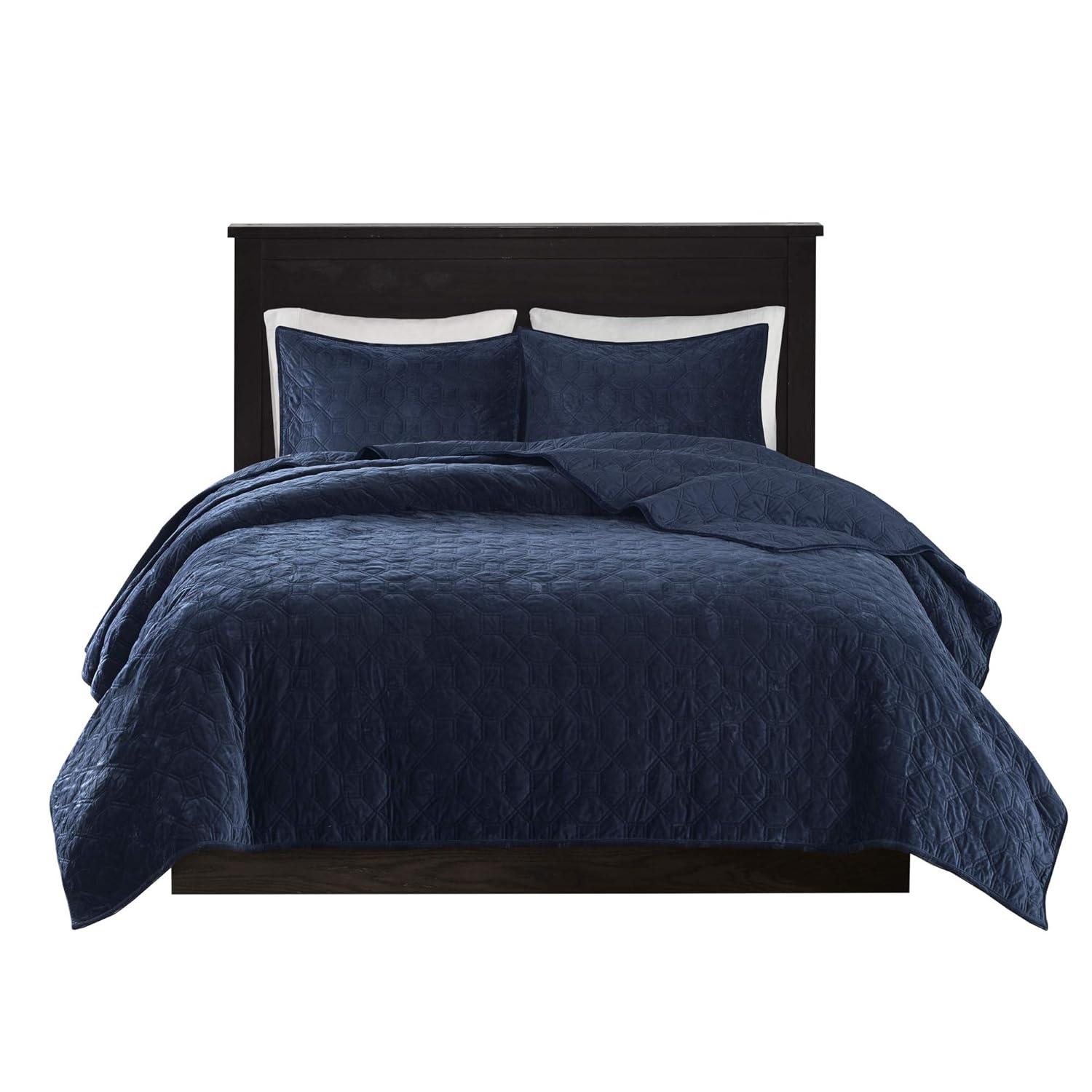 Harper 3 Piece Velvet Quilt Set