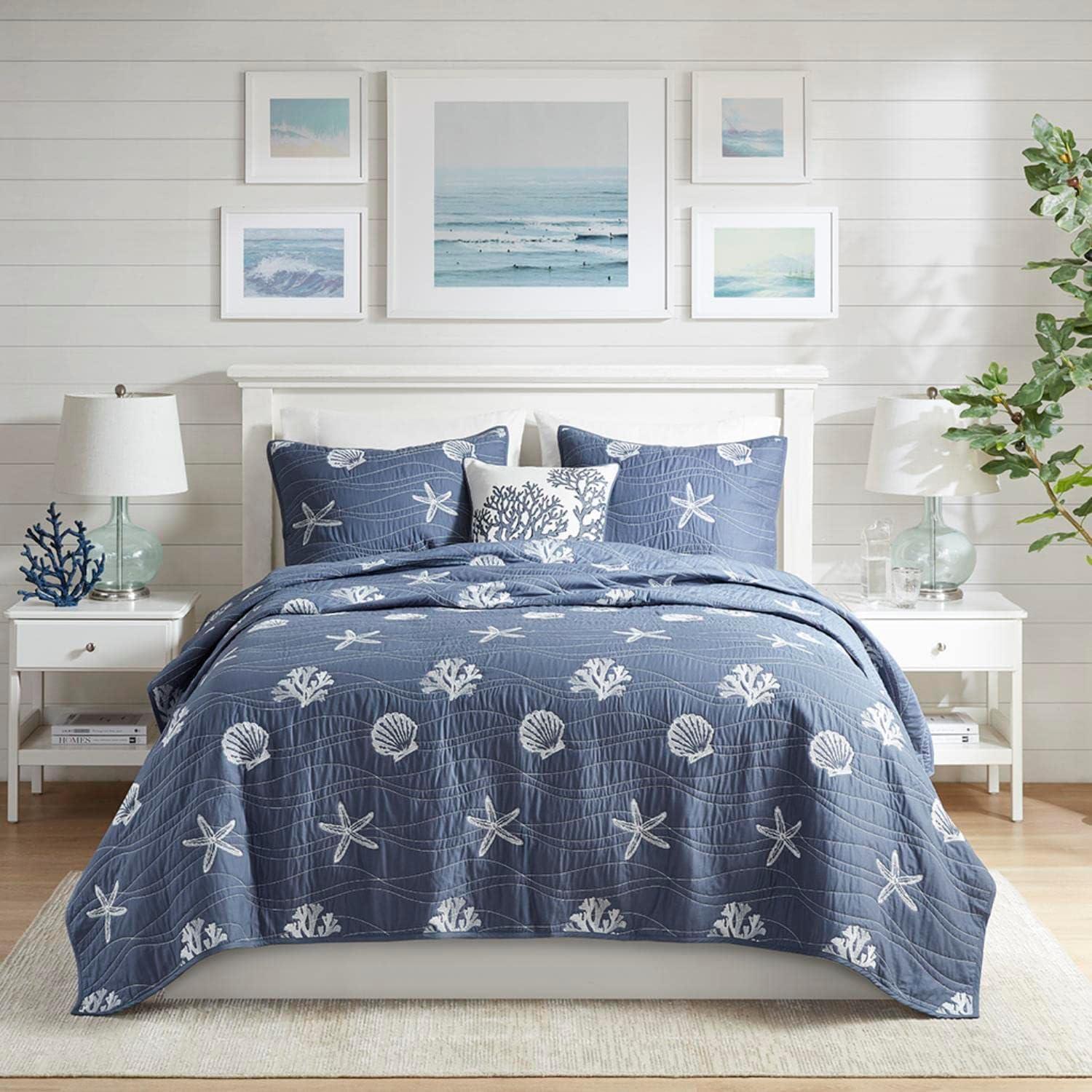 Seaside 4 Piece Cotton Reversible Embroidered Quilt Set