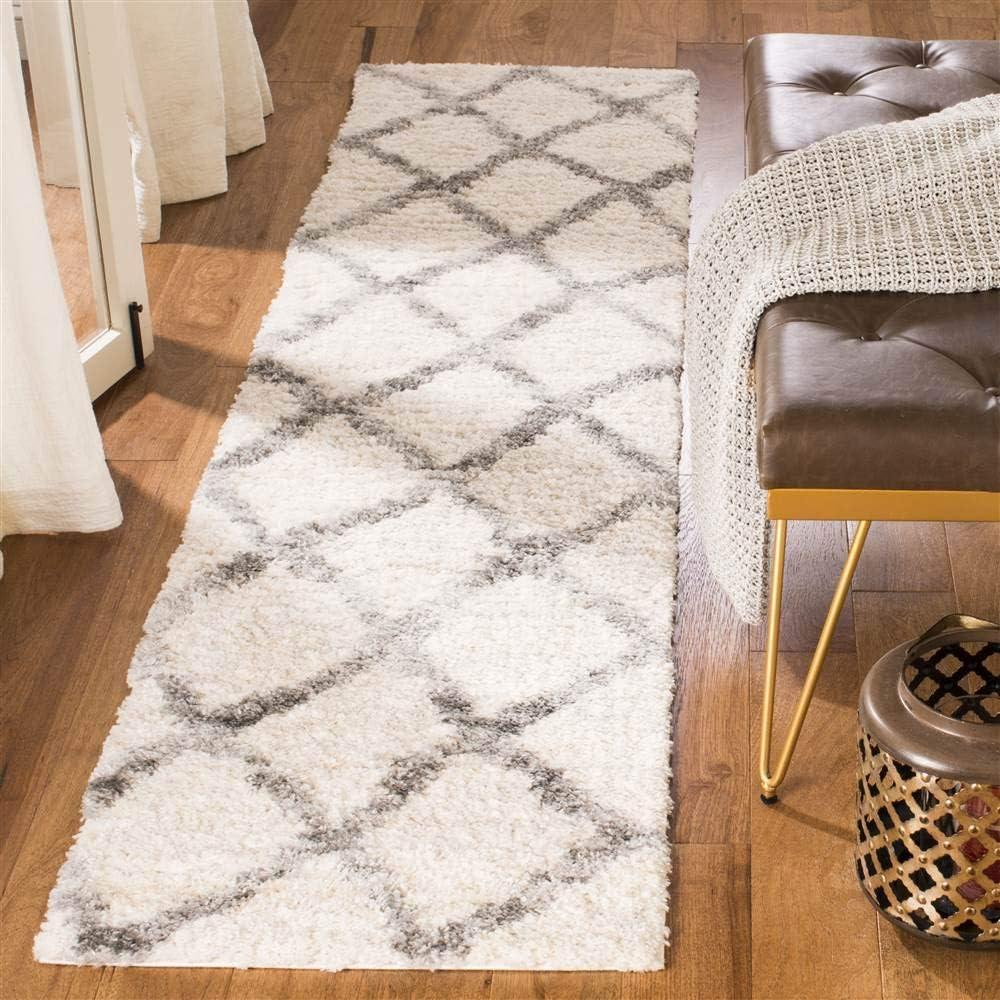 SAFAVIEH Berber Abel Geometric Shag Area Rug, Cream/Grey, 8' x 10'