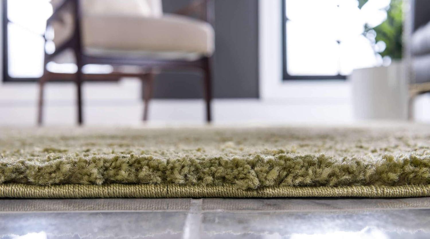 Calabasas Light Green 5' x 7' Plush Shag Area Rug