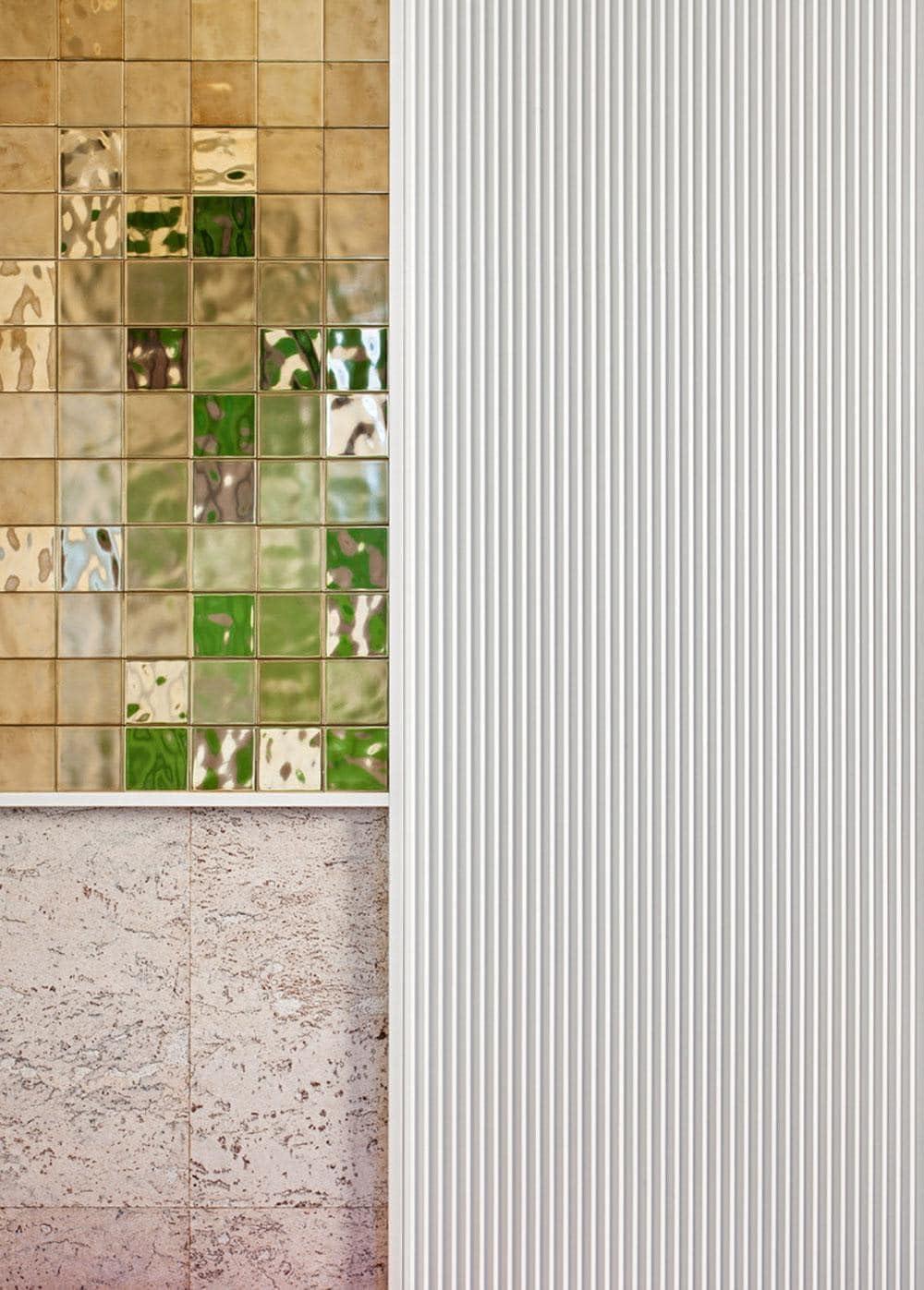 Orac Decor 1-1/4 in x 6-1/8 in x 78-3/4 in Primed White Plain Polyurethane Crown Moulding