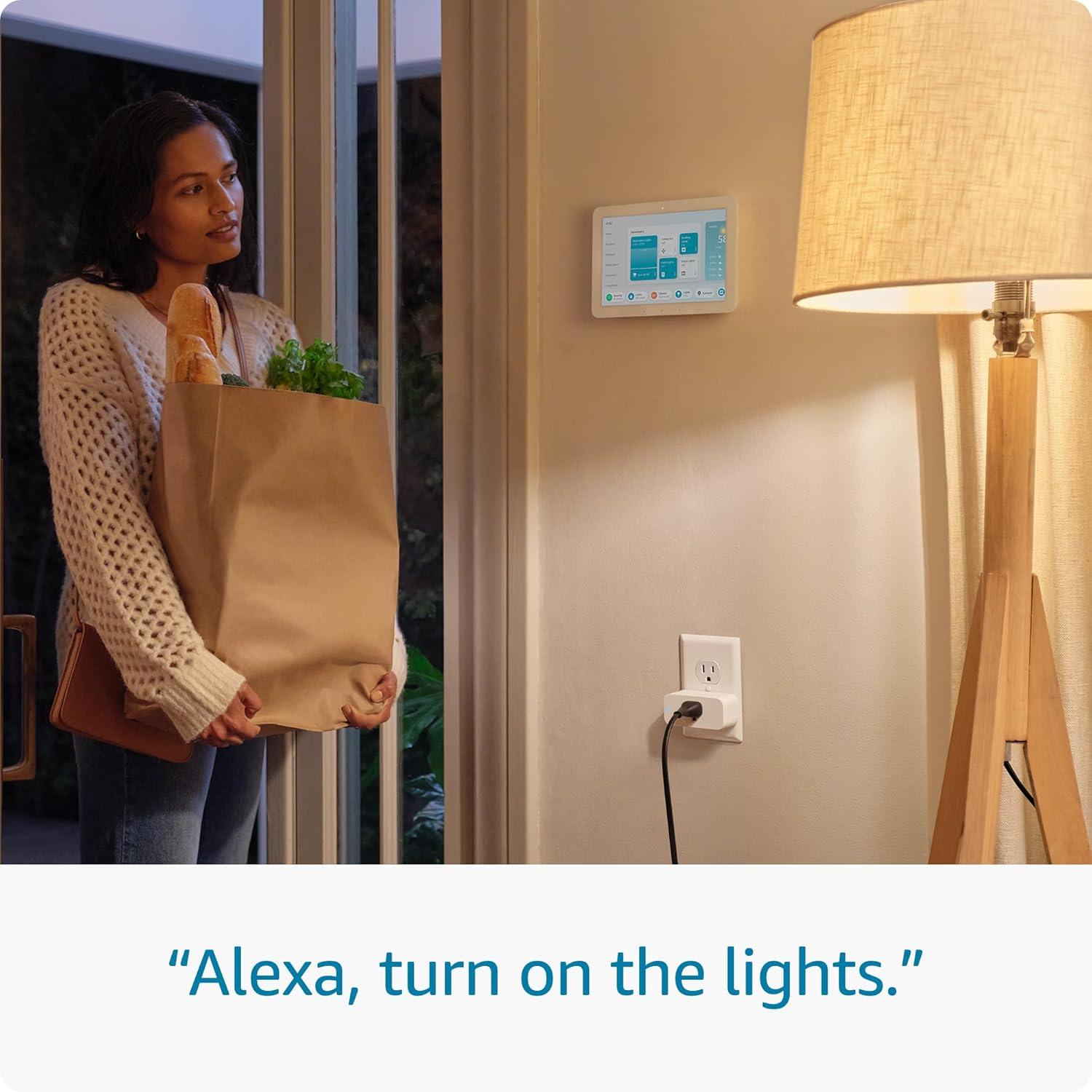 Compact White Smart Plug with Alexa Support