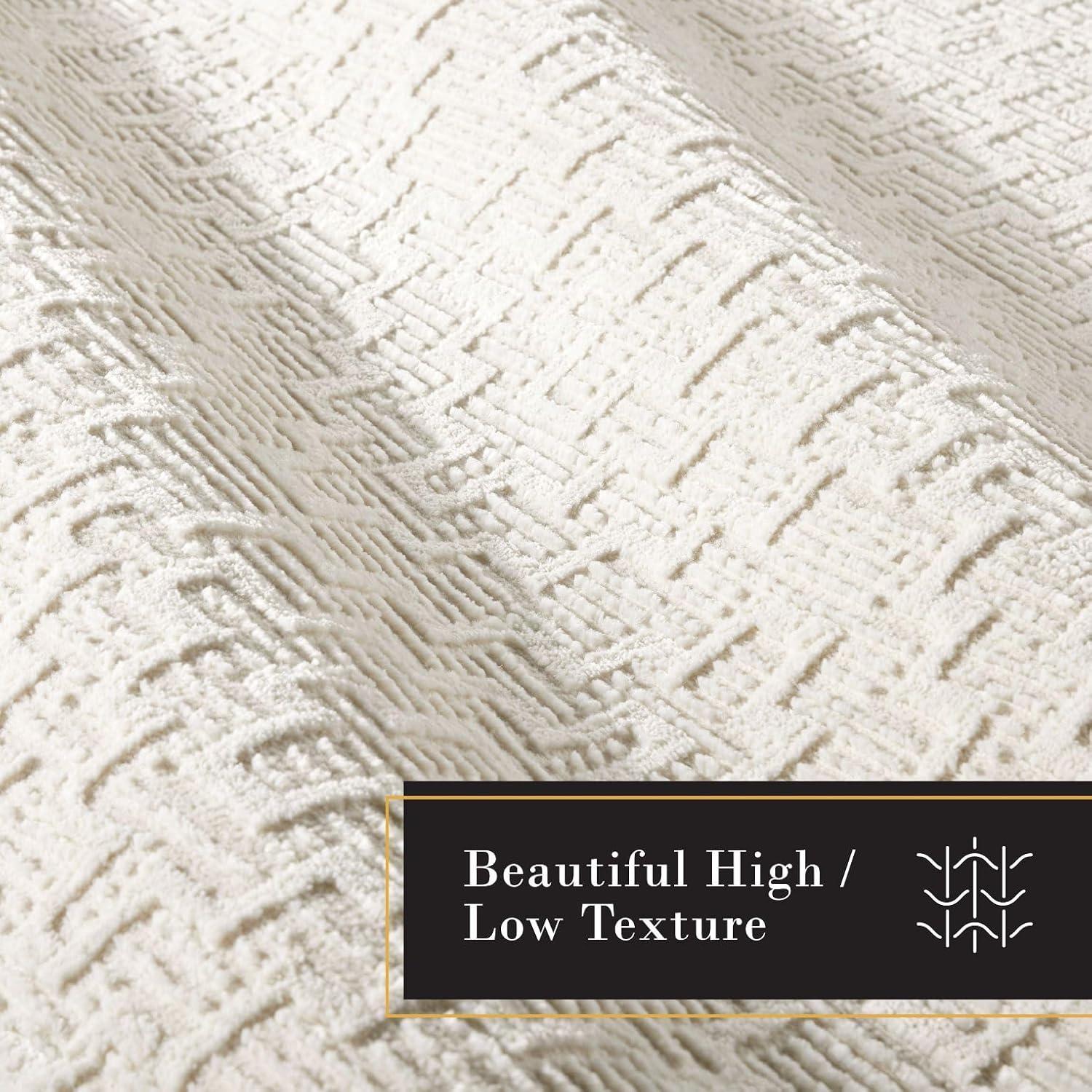 TOWN & COUNTRY LUXE Tretta Modern Geo Area Rug with Plush High-Low Texture, Ivory