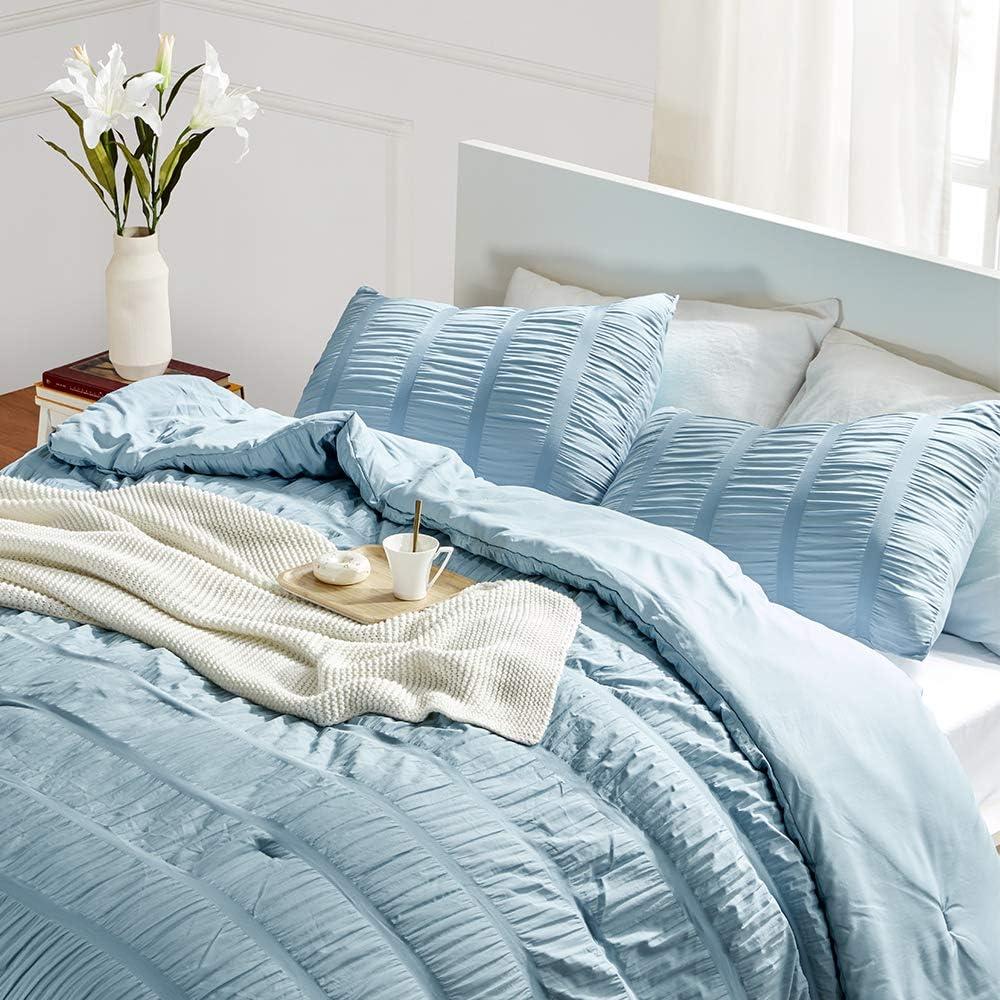 Cameo Blue King Microfiber Seersucker Duvet Set