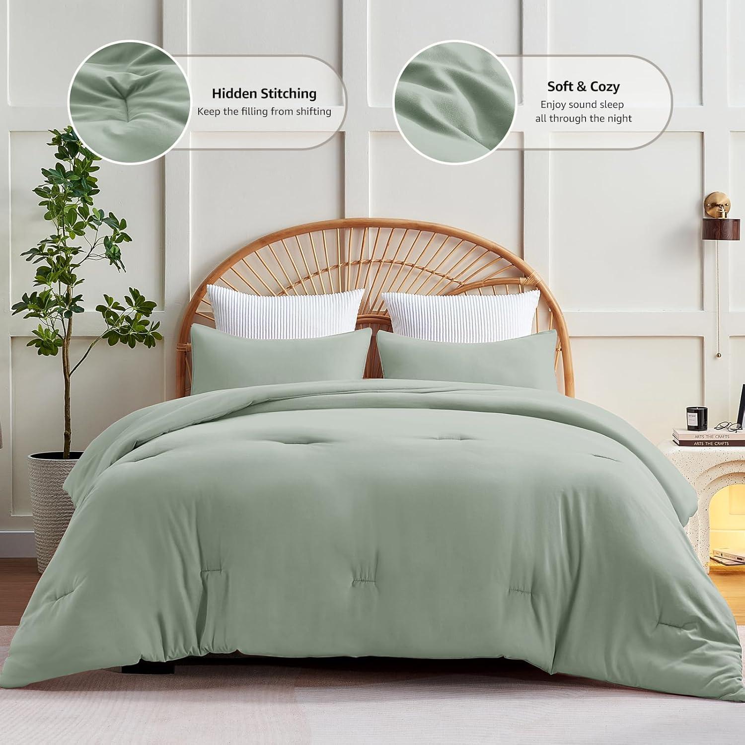 Sage Green Microfiber Full Comforter Set with Pillowcases