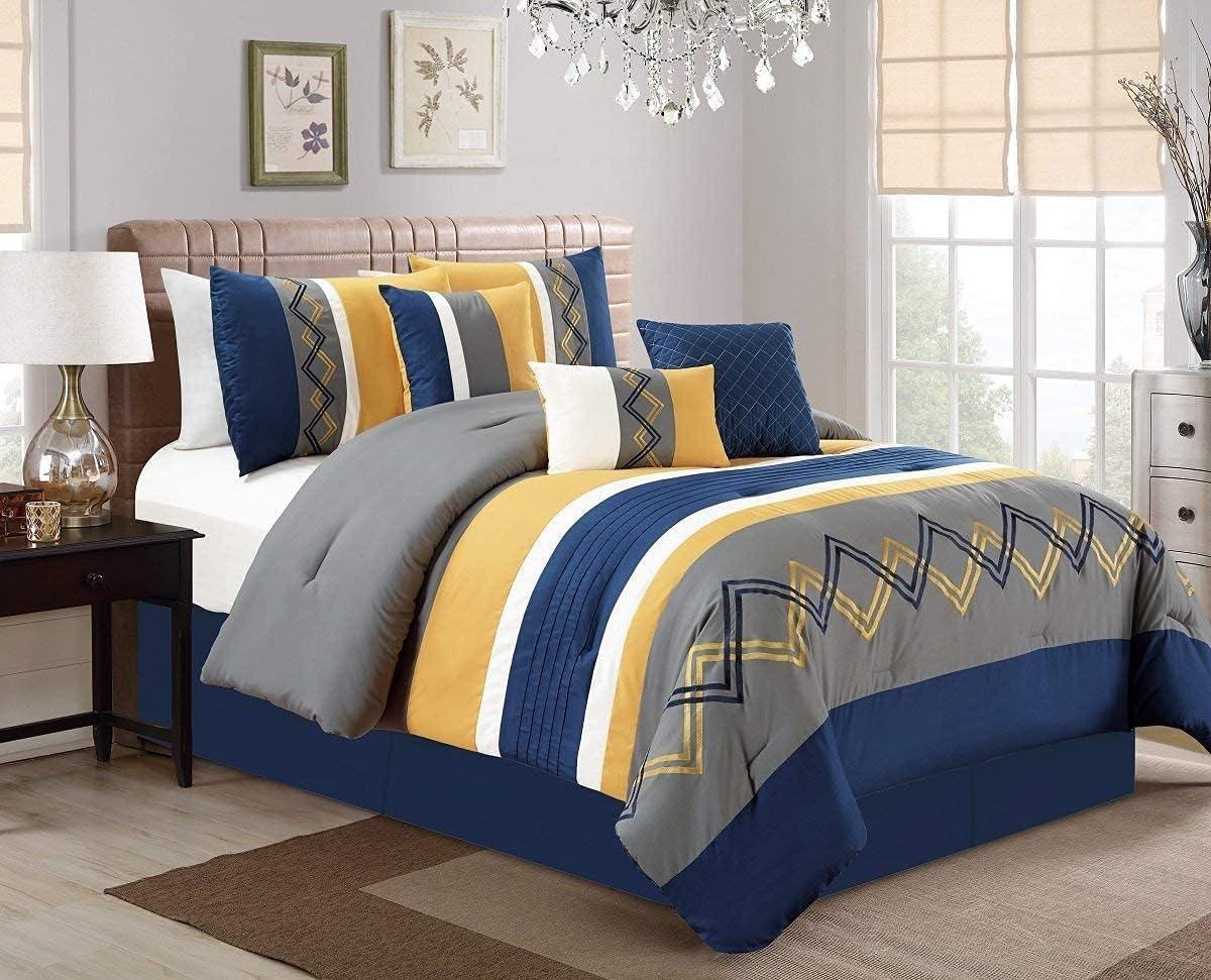 Oversized King Navy and Gray Microfiber Zigzag Comforter Set