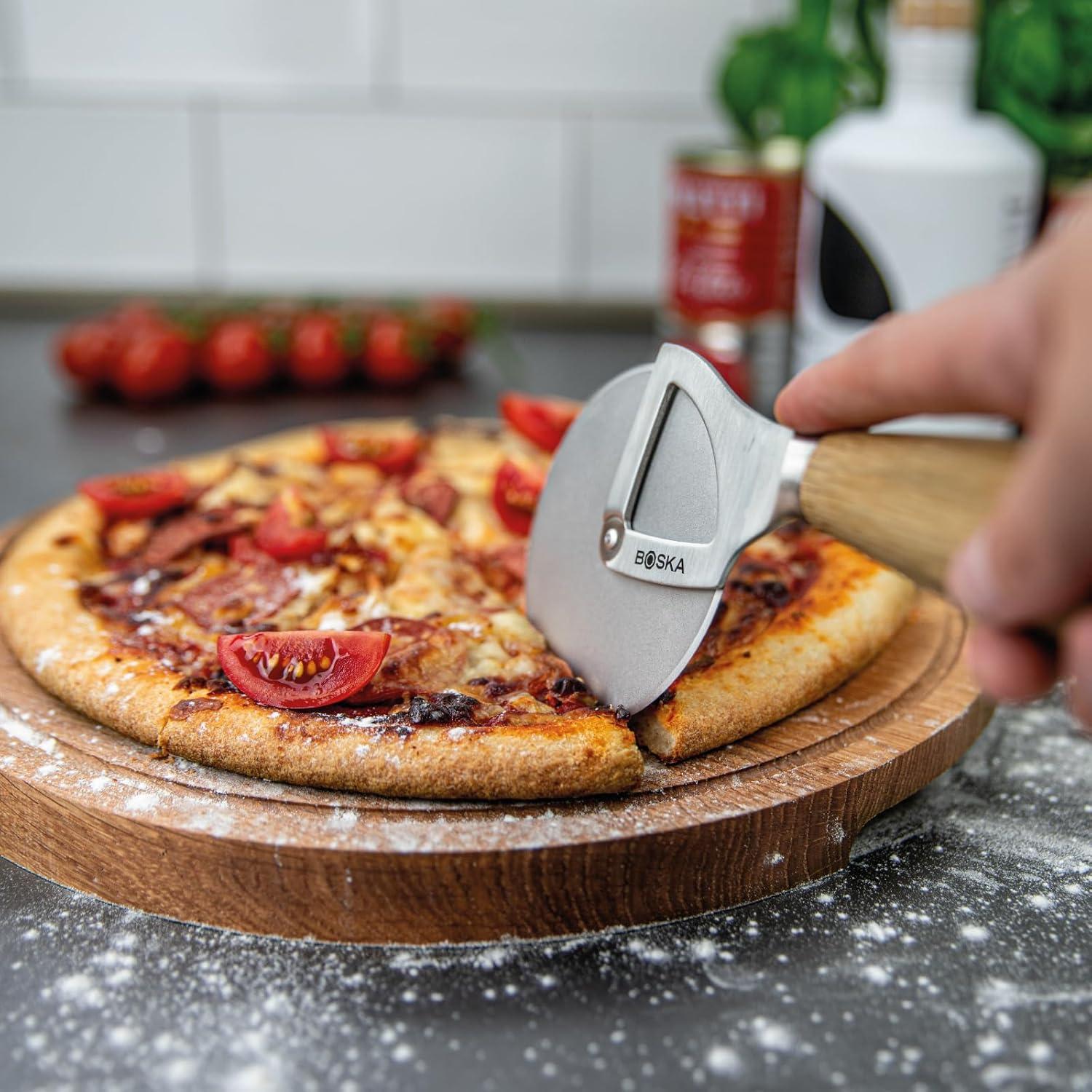 Boska Stainless Steel Pizza Cutter - Oslo Multifunctional Pizza Wheel Cutter - Handheld Food Slicer - Silver Non-Stick Adjustable Roller - Dishwasher Safe - For Kitchen Cooking