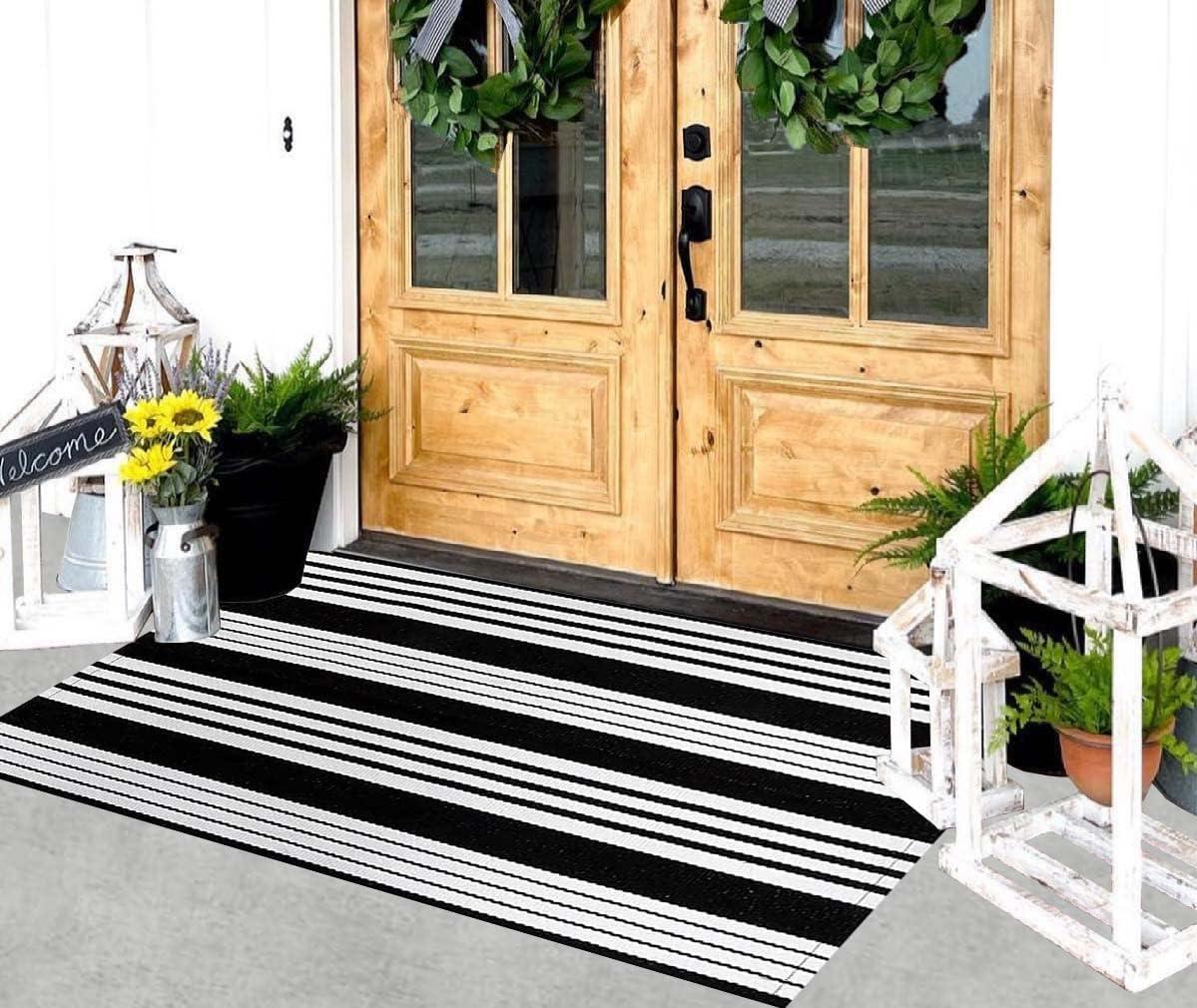 Black and White Striped Hand-Woven Outdoor Rug 24'' x 51''