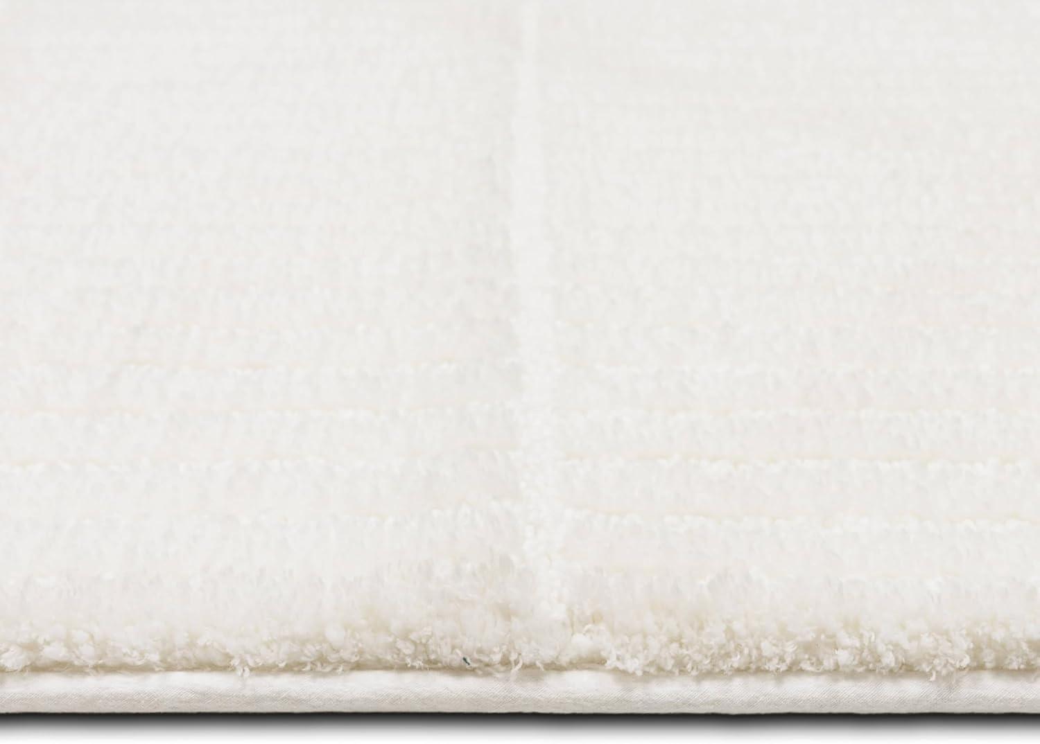 Sanctuary White Plush Cotton Bath Mat 2' x 3' 4"