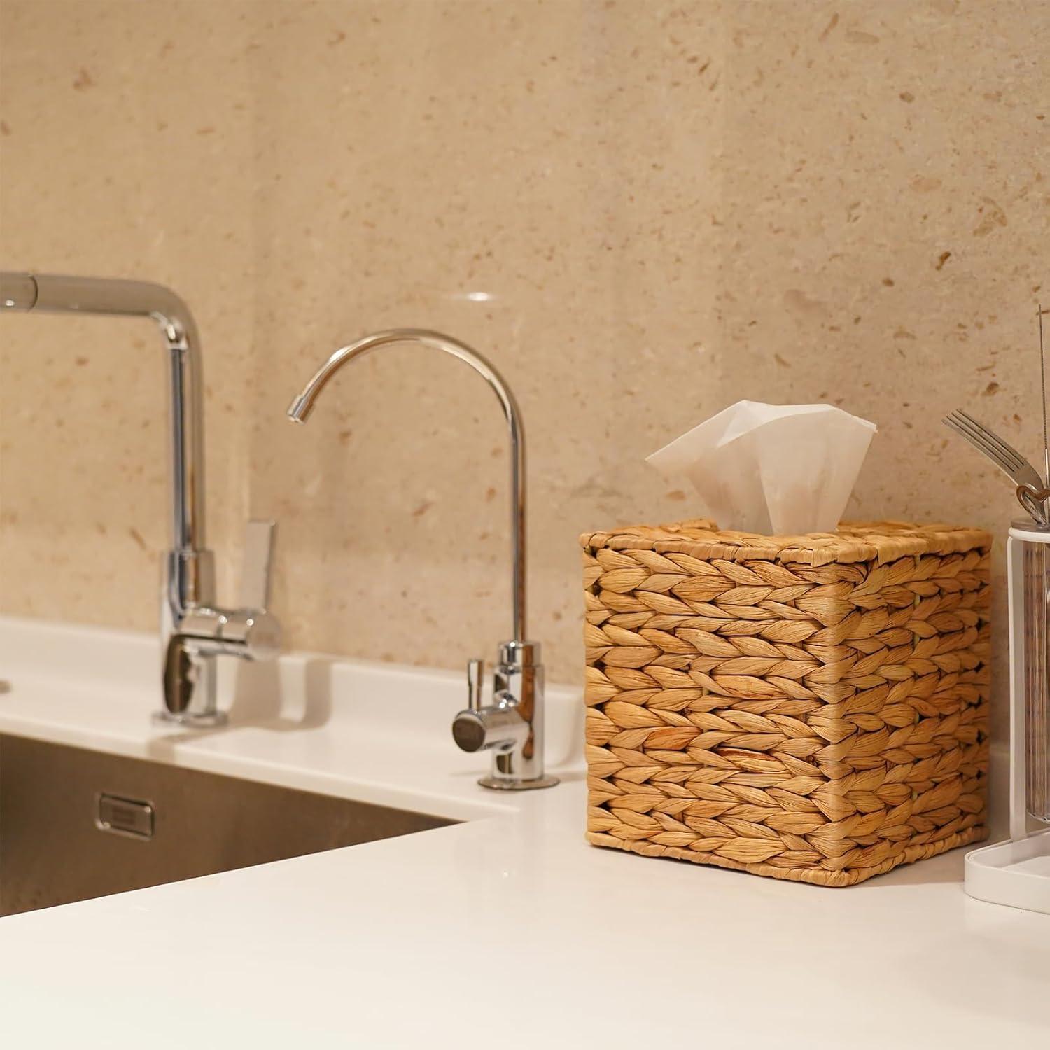 PINXIURY Water Hyacinth Handwoven Tissue Box Cover, Natural Handmade Wicker Napkin Box Holder, Handcrafted Square Facial Tissue, Rustic Decorative on Table and Bathroom, Office, Boho Decorative