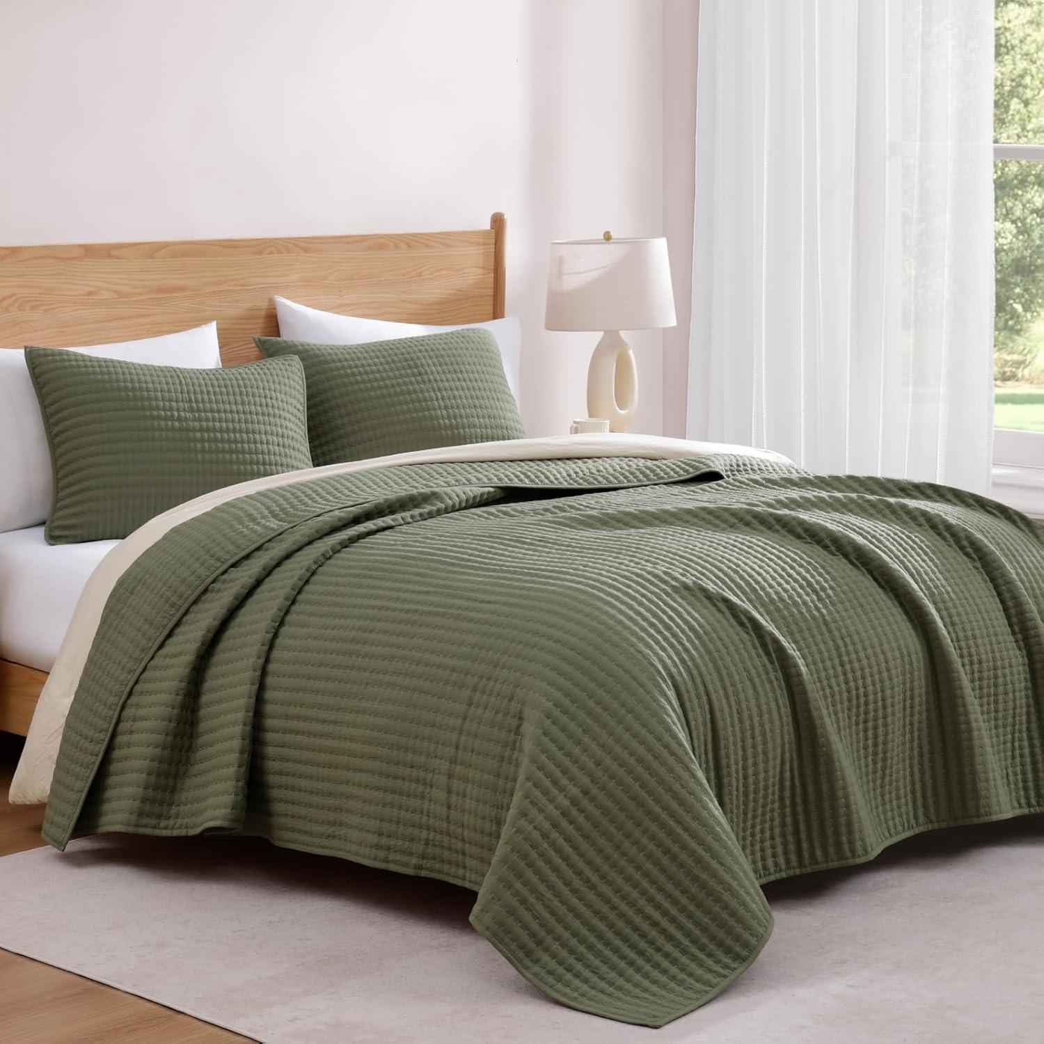 Lightweight Soft Bedspread Coverlet Green - 3 Piece - Queen