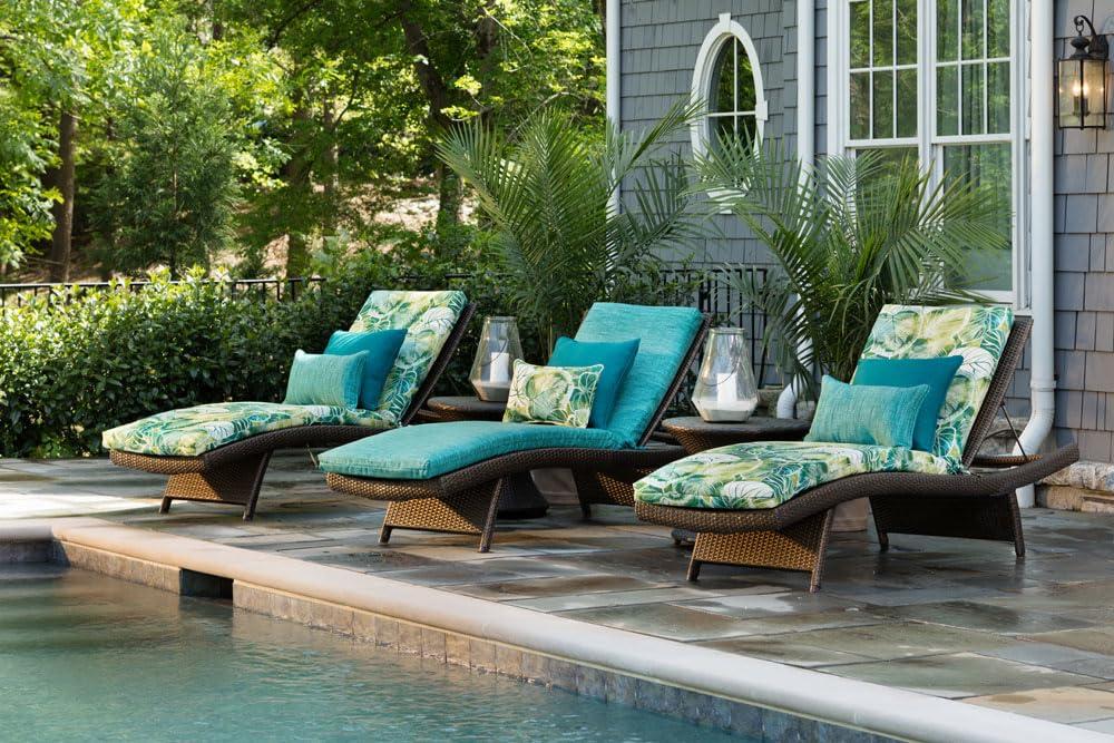 Pillow Perfect Indoor/Outdoor Reversible Throw Pillow (Set of 2)