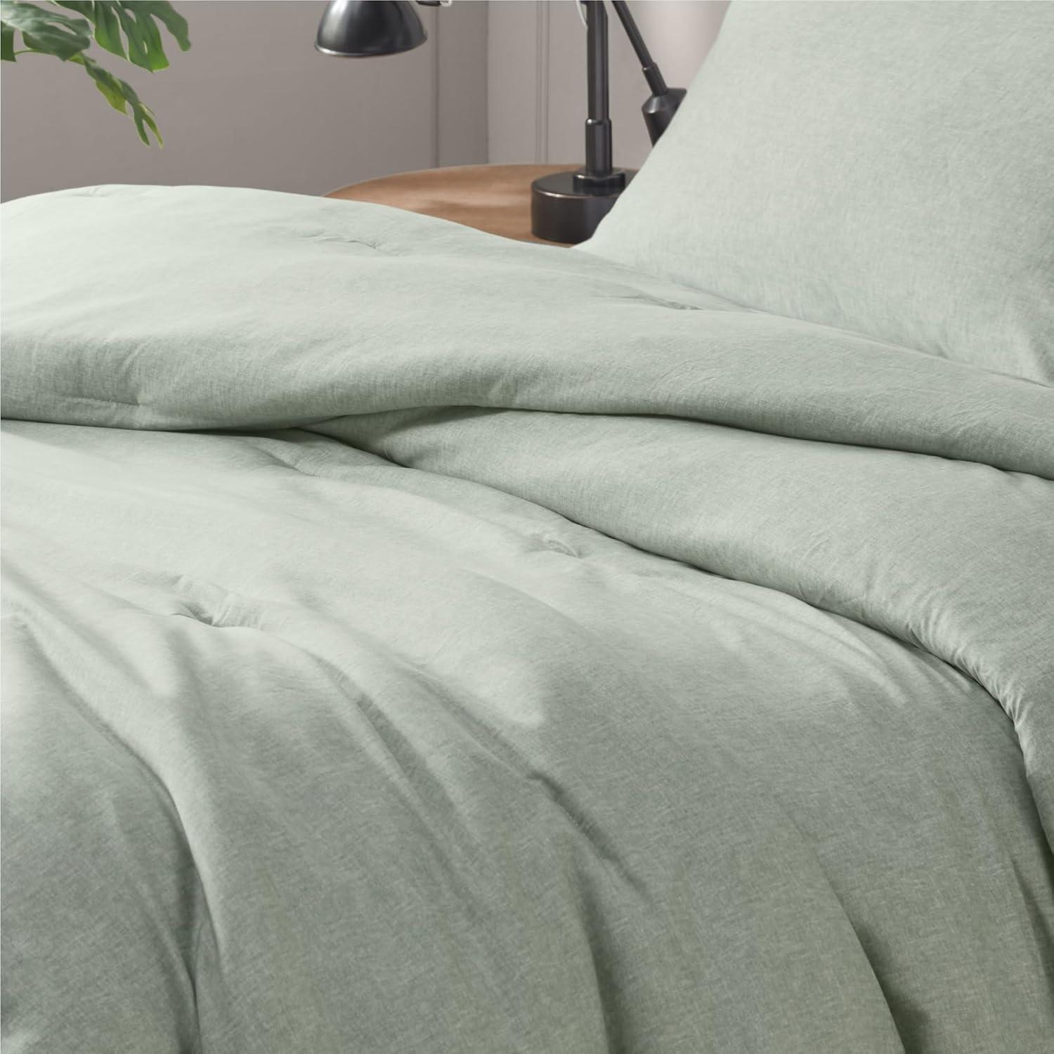 Lightweight Grey Comforter for Queen Size and Full Size Bed, Modern Chambray Bedding Set, Including 1 Comforter and 2 Pillow Shams