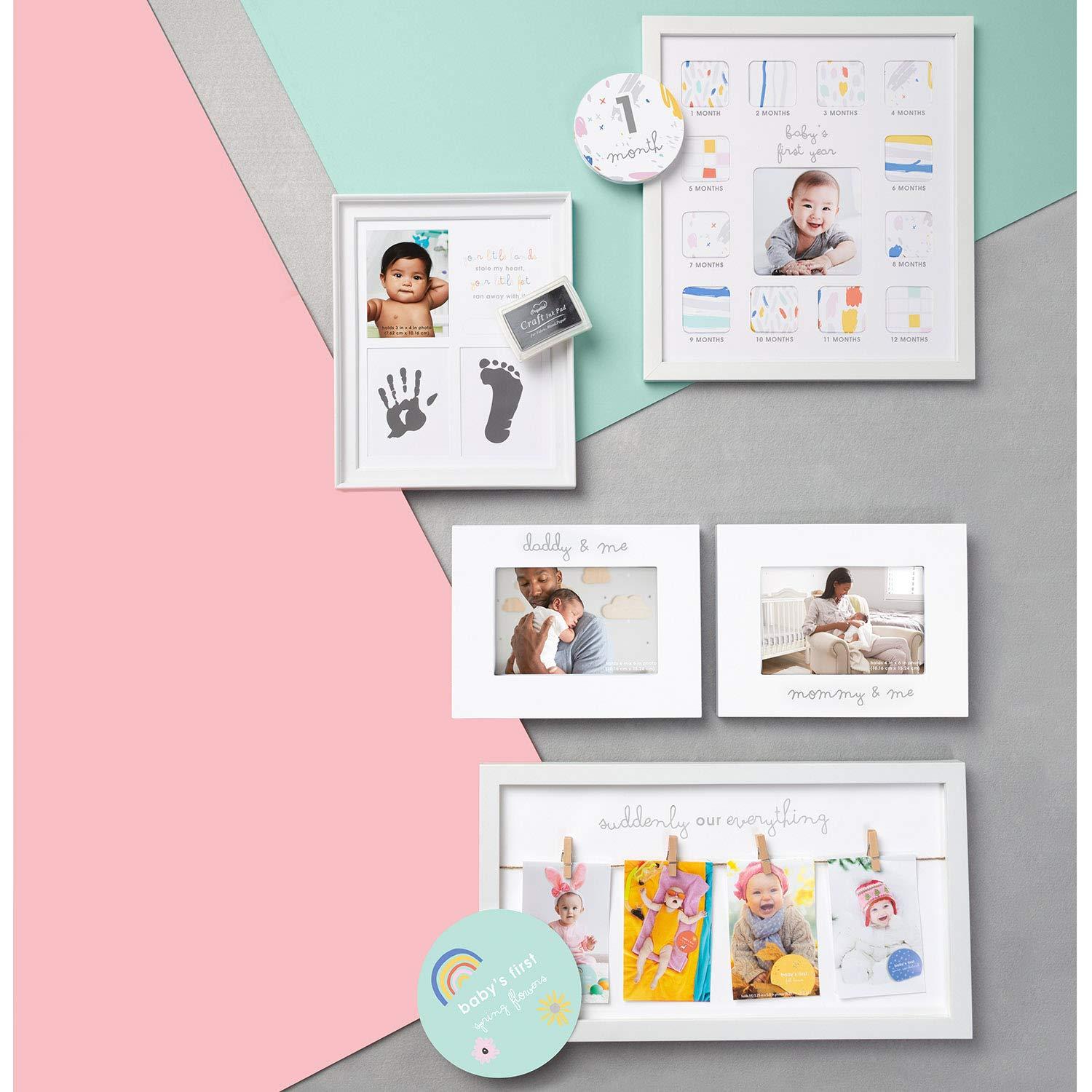 c.r. gibson ''mommy and me'' and ''daddy and me'' baby photo frame set 2 piece, 9'' x 7''
