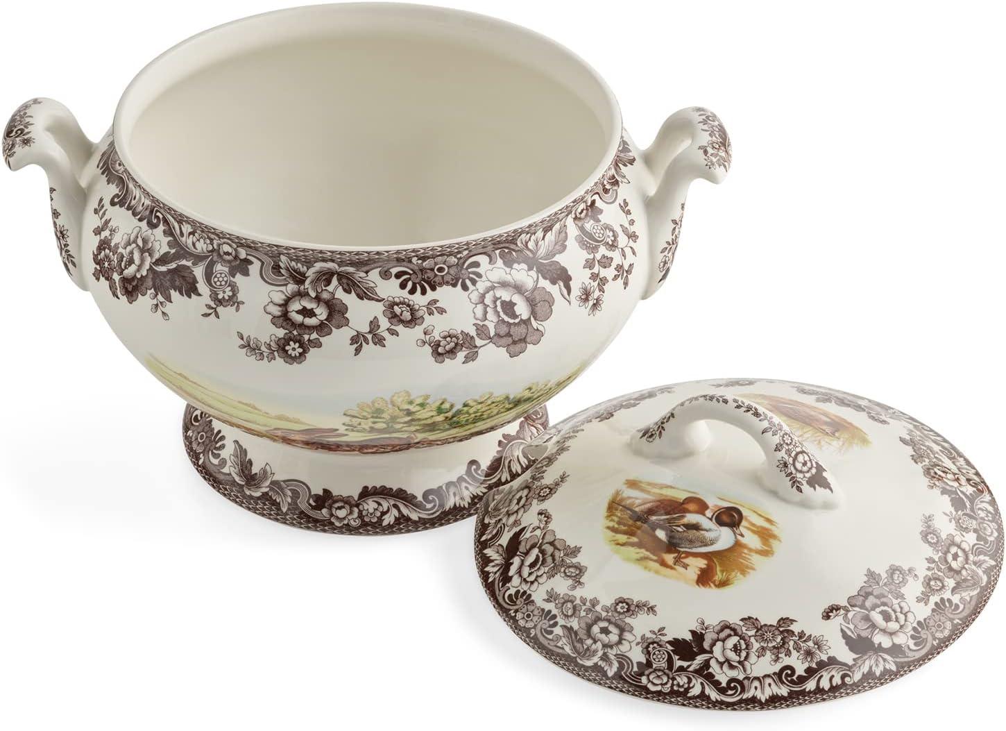Spode Woodland 4.25 quart Covered Soup Tureen