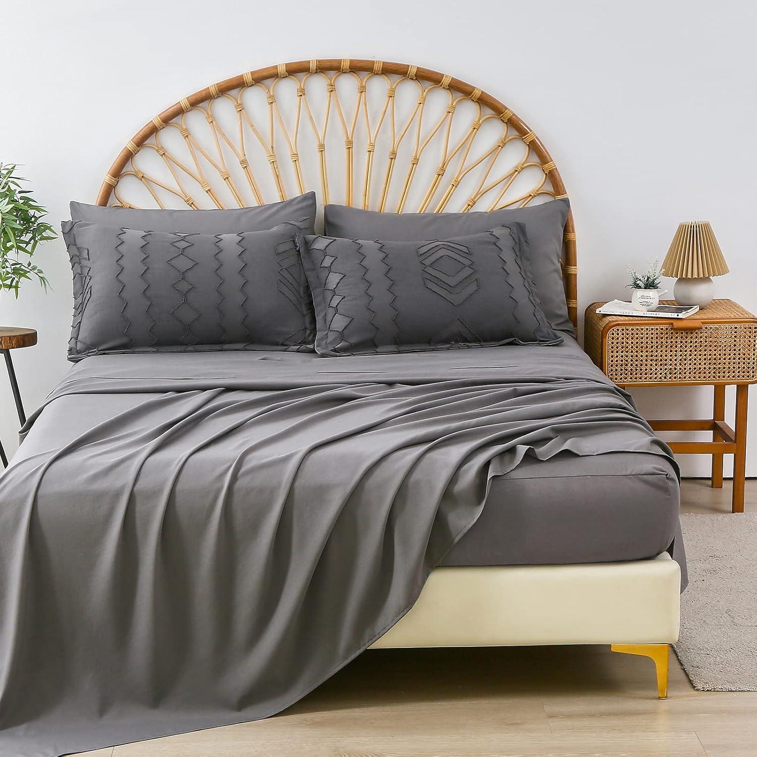 EVERGRACE King Size Comforter Set 7 Pieces Bed in a Bag for College Dorm, White Tufted Shabby Chic Boho Comforter and Sheet Set with Pom Pom Textured, Soft Fluffy Farmhouse Complete Bedding Set