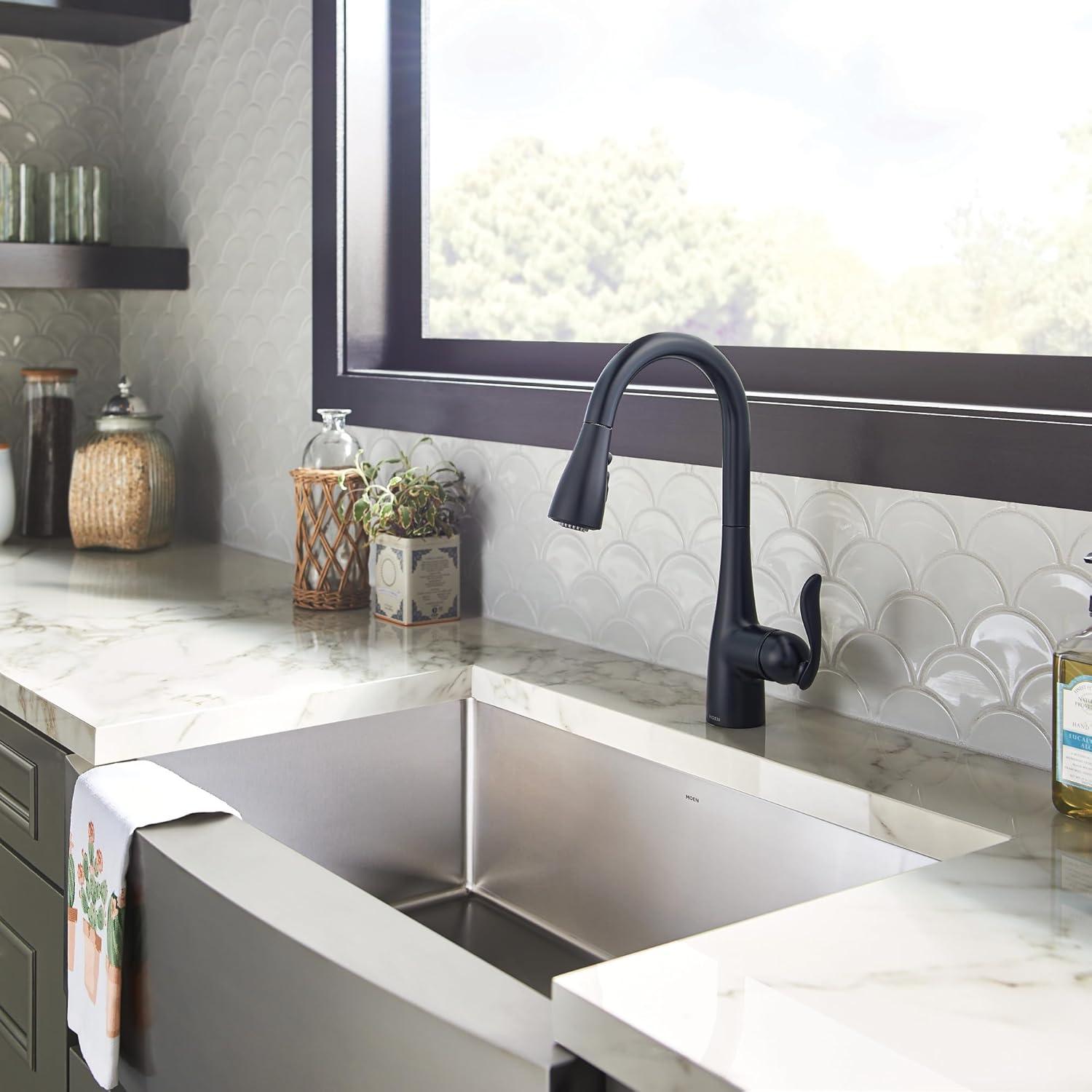 Matte Black Touchless Pull-Down Kitchen Faucet with Spray