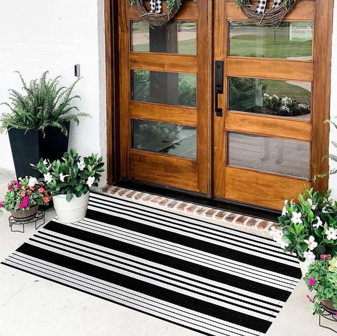 Black and White Striped Hand-Woven Outdoor Rug 24'' x 51''