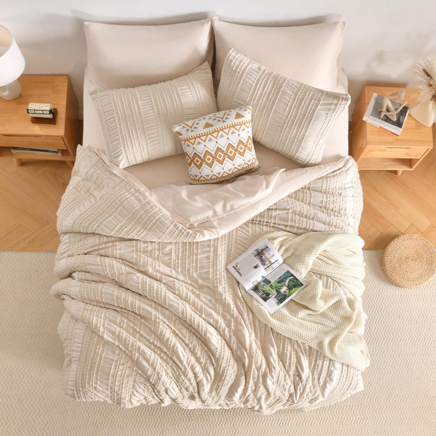 Beige Tufted Comforter Set Queen Size 7 Piece Bed in a Bag，Shabby Chic Boho Bedding for Bedroom Comforter，All Season Soft Microfiber Ruffle Comforter Set with Pillow and Sheets