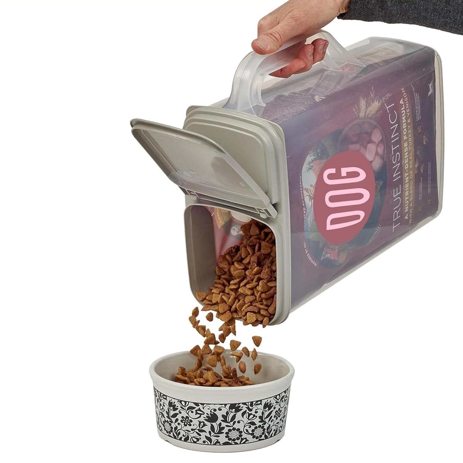 Buddeez 7 Lb. Plastic Food Storage Container