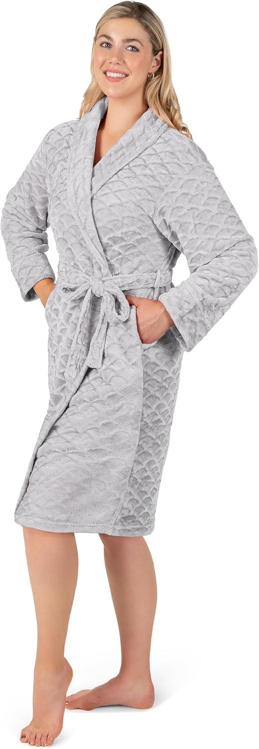 PAVILIA Short Robes for Women, Plush Soft Bathrobe Womens Lightweight, Fluffy Fuzzy Robe Knee Length, Shower Spa (Light Grey, Small-Medium)