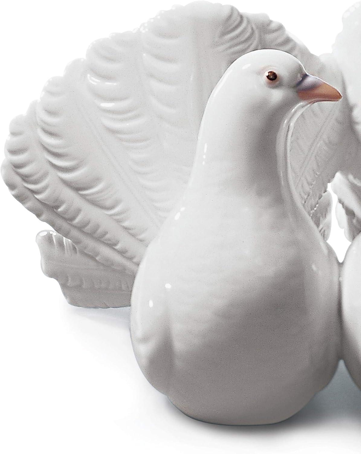 Lladro Couple of Doves Figurine