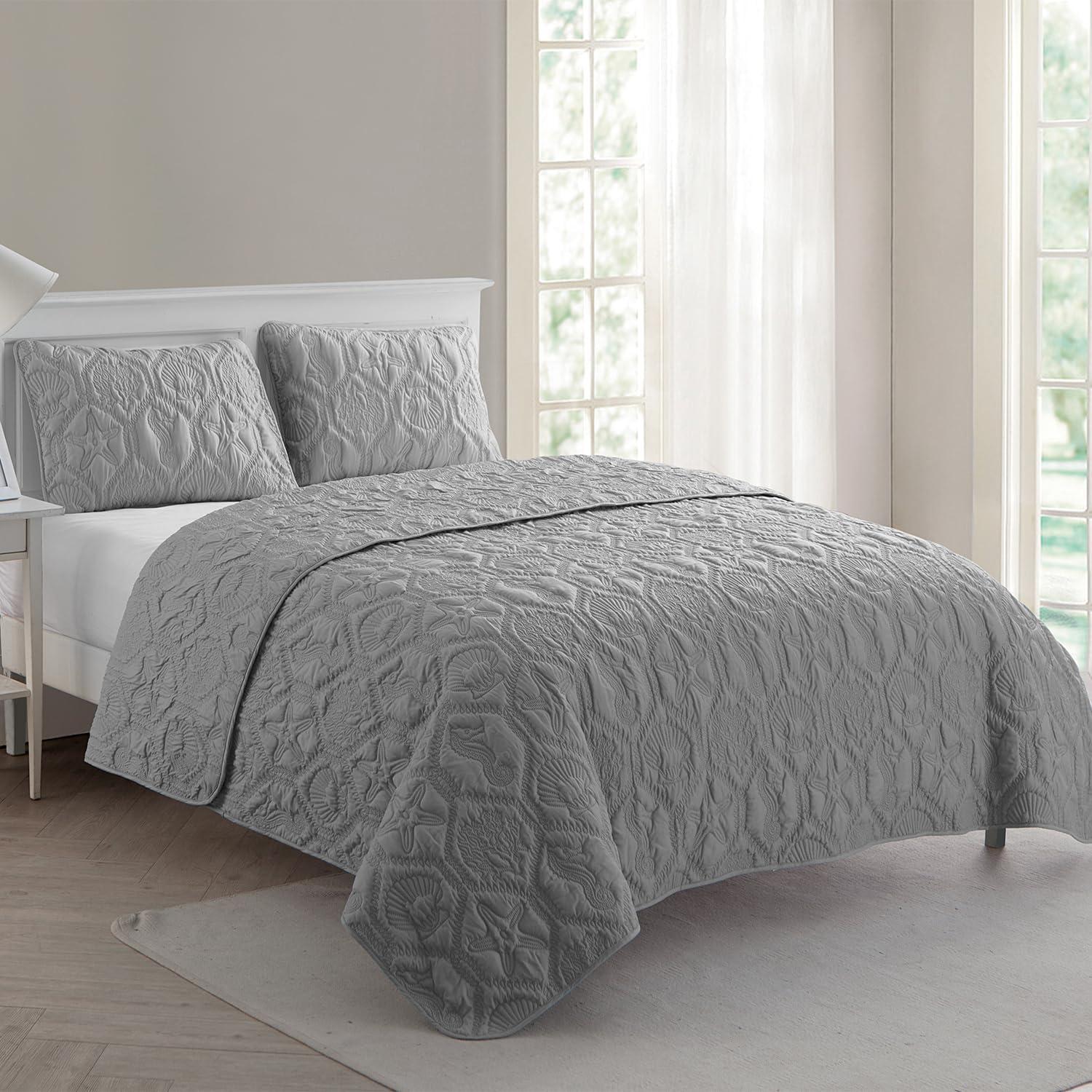 VCNY Shore 3-Piece Embossed Quilt Set