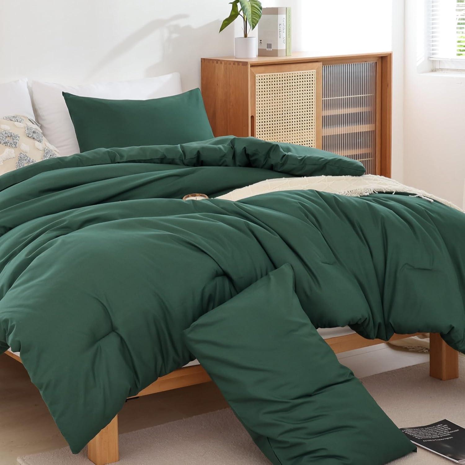 3 PCS Comforter Set (1 Comforter & 2 Pillowcases) All Season Bedding Soft Lightweight Bedspread Cozy Blanket Quilt Emerald Green - California King