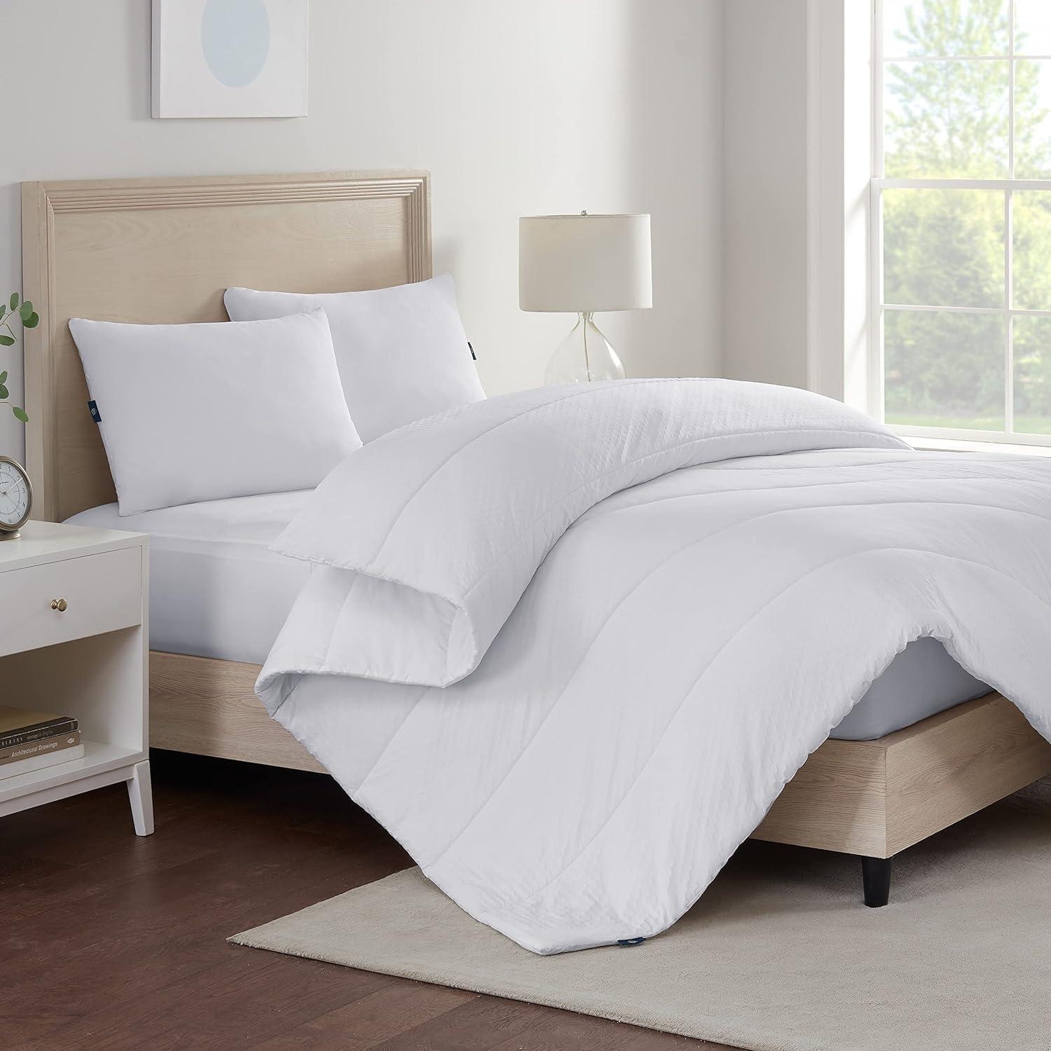 White Soft Cooling Down Alternative Twin Comforter with Corner Tabs