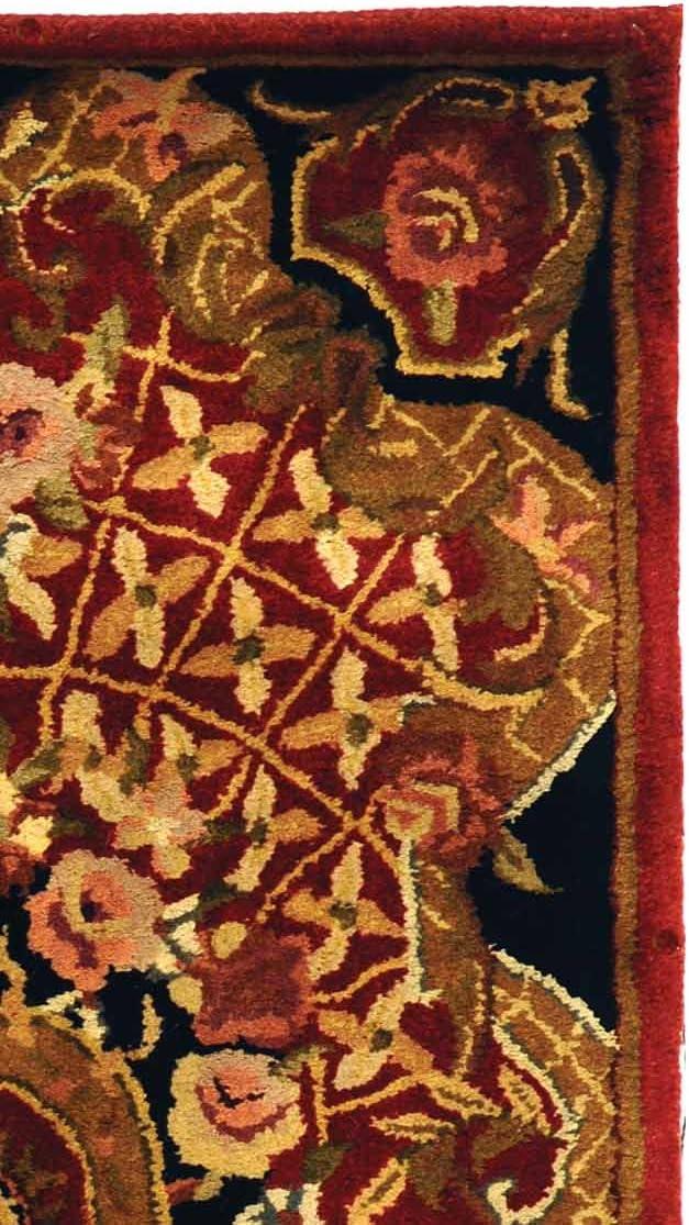 SAFAVIEH Classic Chandler Floral Bordered Wool Area Rug, Burgundy/Black, 2'3" x 4'