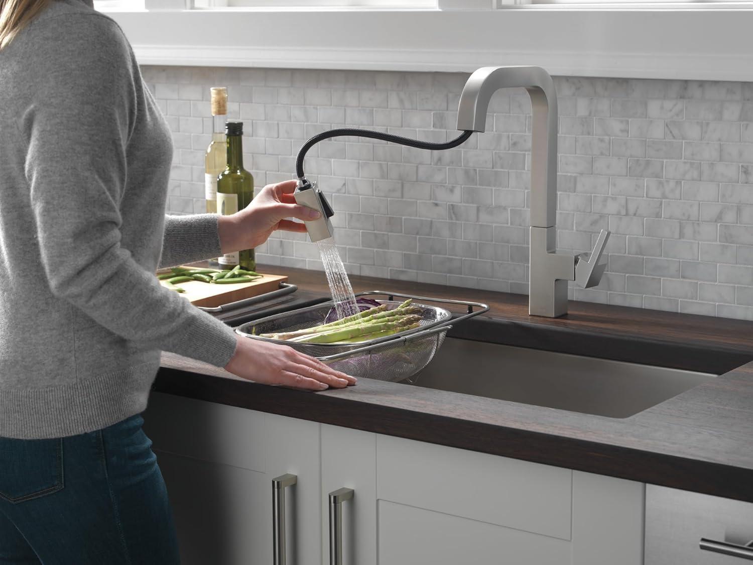 Junction Pull Down Sprayer Single Handle Kitchen Sink Faucet