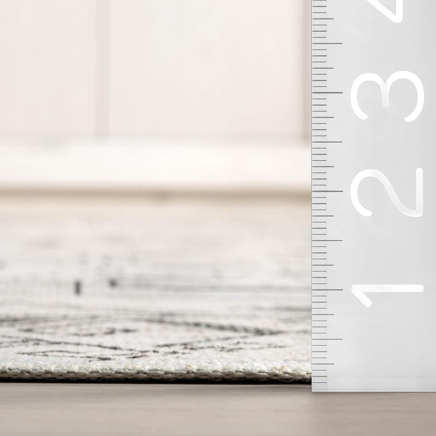 Nuloom Malena Bordered Pet Friendly Machine Washable Area Rug, 5' x 8', Light Grey