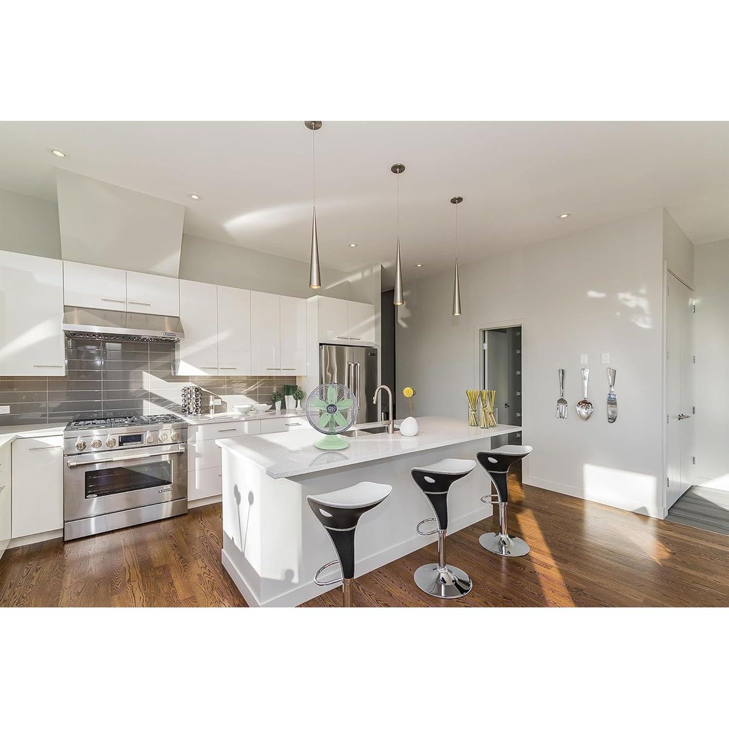 Good Housekeeping Good Housekeeping's All-Metal Retro 3-Speed 12" Oscillating Office Desk Table Fan (Multiple Finishes Available)