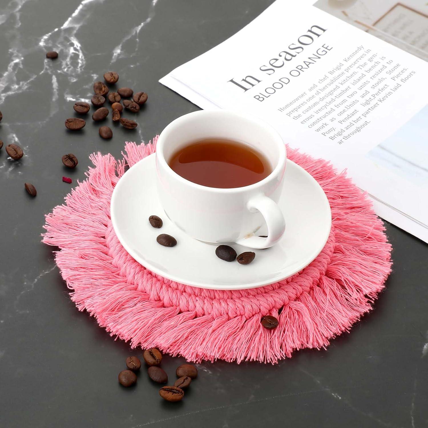 2 Posavasos Bohemios de Macramé para Bebidas, Posavasos Absorbentes con Borla, Posavasos Redondos de Algodón Hechos a Mano de 7 Pulgadas para Mesa de Escritorio, Cocina, Oficina, Hogar, Bar, Protección de Mesa, Regalo de Inauguración de la Casa, Rosa