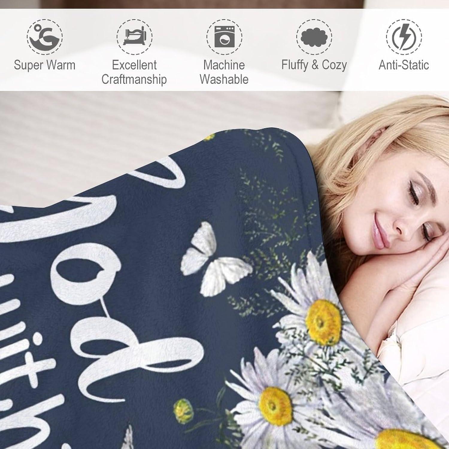 Soccer Blanket Soccer Ball Decor Throw Blanket Football Blanket Gifts for Girls Boys Soccer Lover Winter Bedding Super Warm Soft Plush Lightweight Fleece Flannel Blanket for Kids Men Women 50"X40"