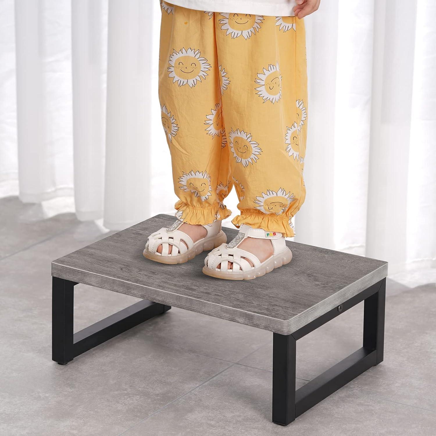 Snughome Wooden Step Stools for Adults Kids, Solid Portable Wooden Bedside Step Stool Adults Hold Up to 350 lb, One Step Foot Stool for Kitchen, Bedroom, Living Room, Bathroom - Self-Assembly(Grey)