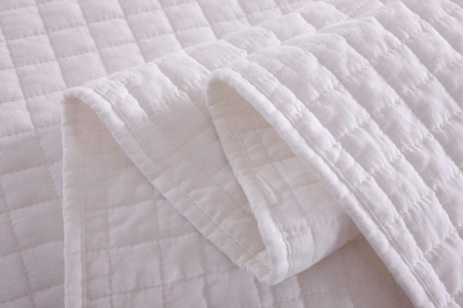 White Cotton Queen Reversible Quilted Bedspread Set