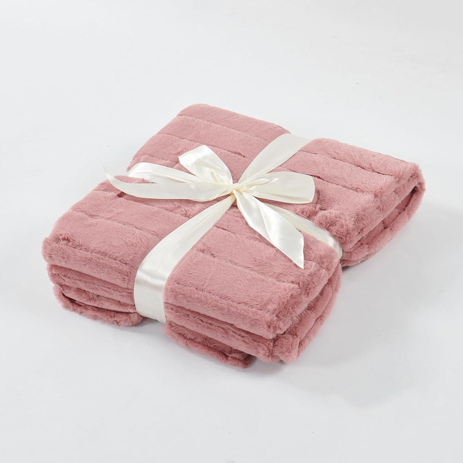Home Soft Things Luxury Rabbit Faux Fur Throw Blanket